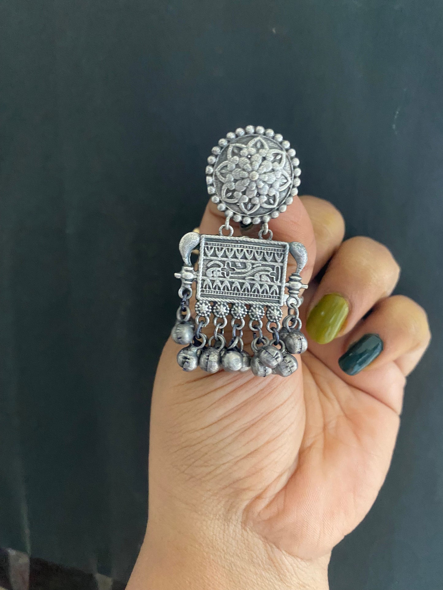 IVISHKA STUDS Gehnacollections