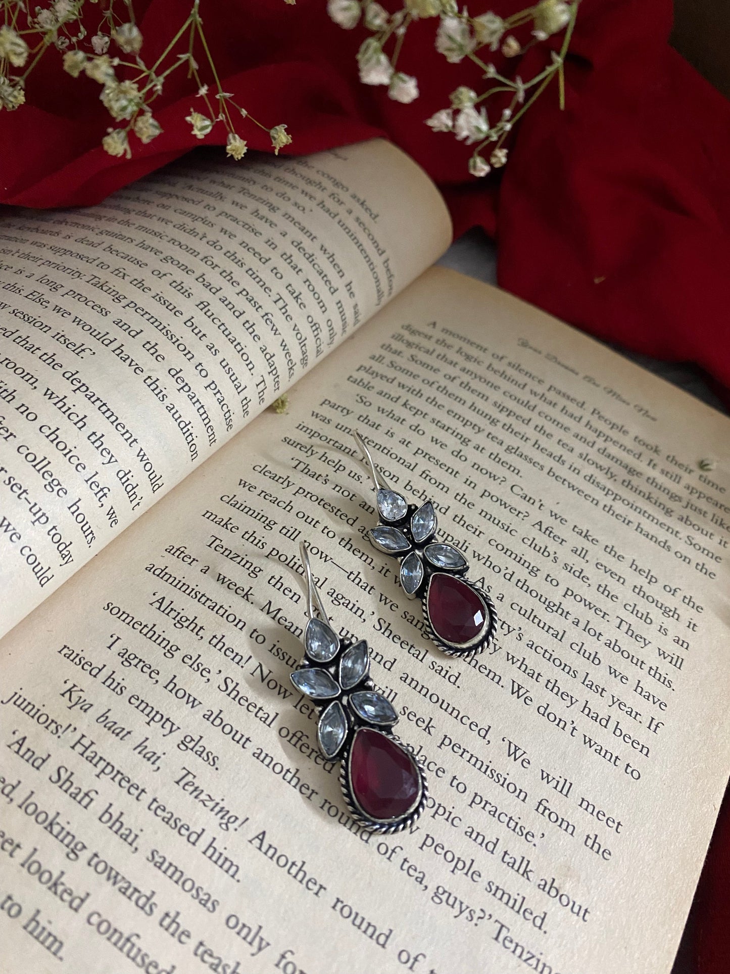 MAHI EARRINGS Gehnacollections