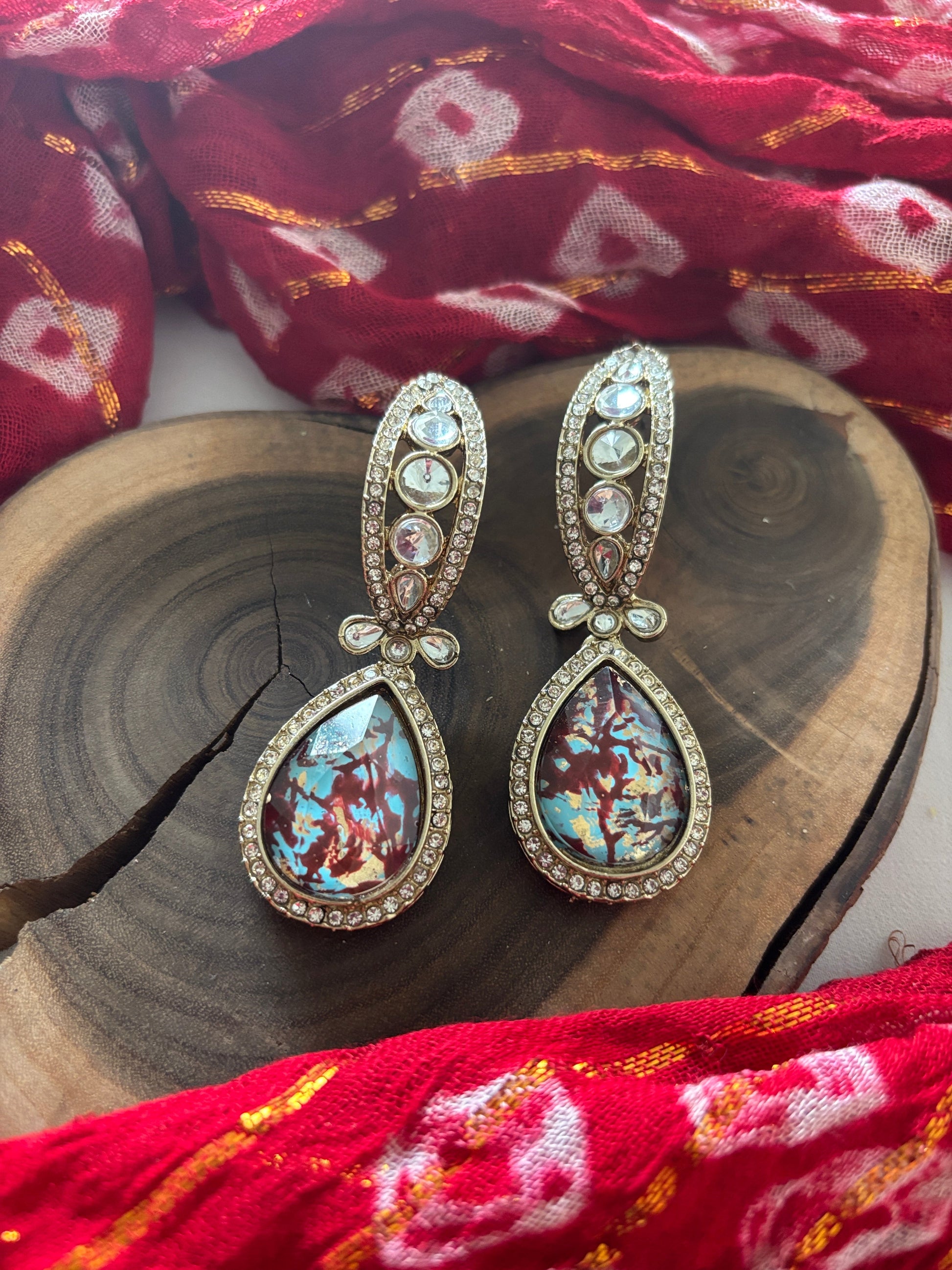 MITIKA DANGLERS Gehnacollections