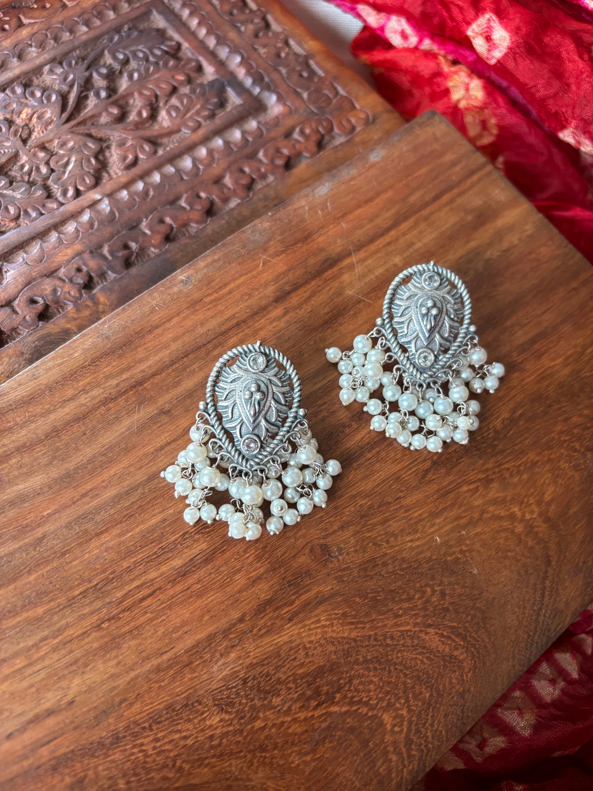 Pearl studs Gehnacollections