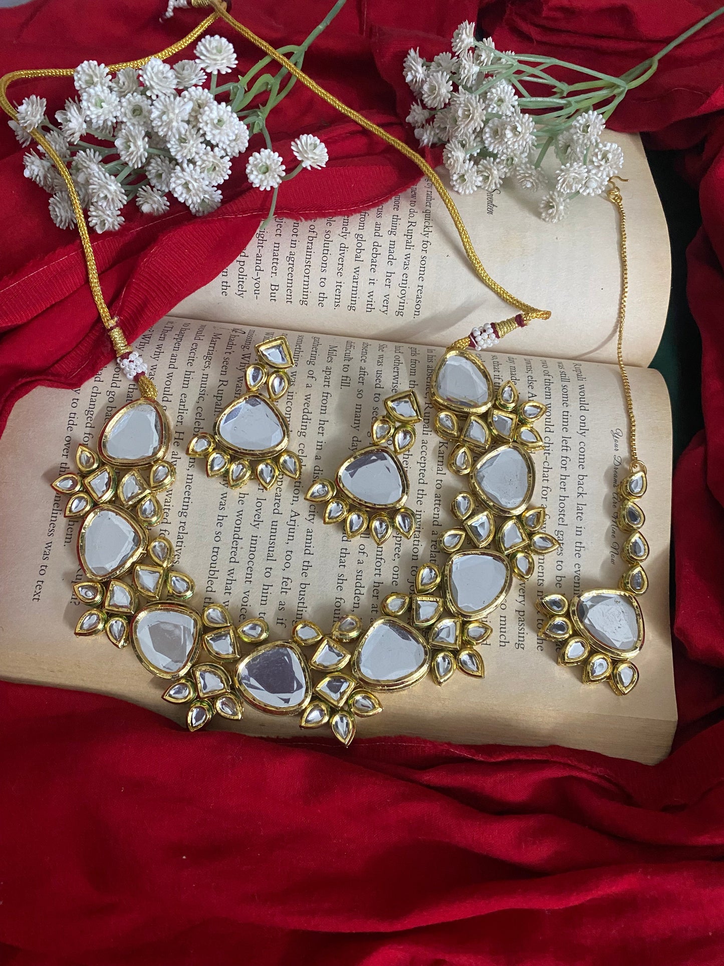 SURBHI CHOKER SET Gehnacollections