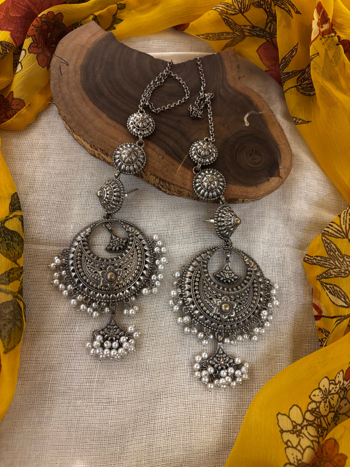 Arvisha Silver look like chandbali Gehnacollections