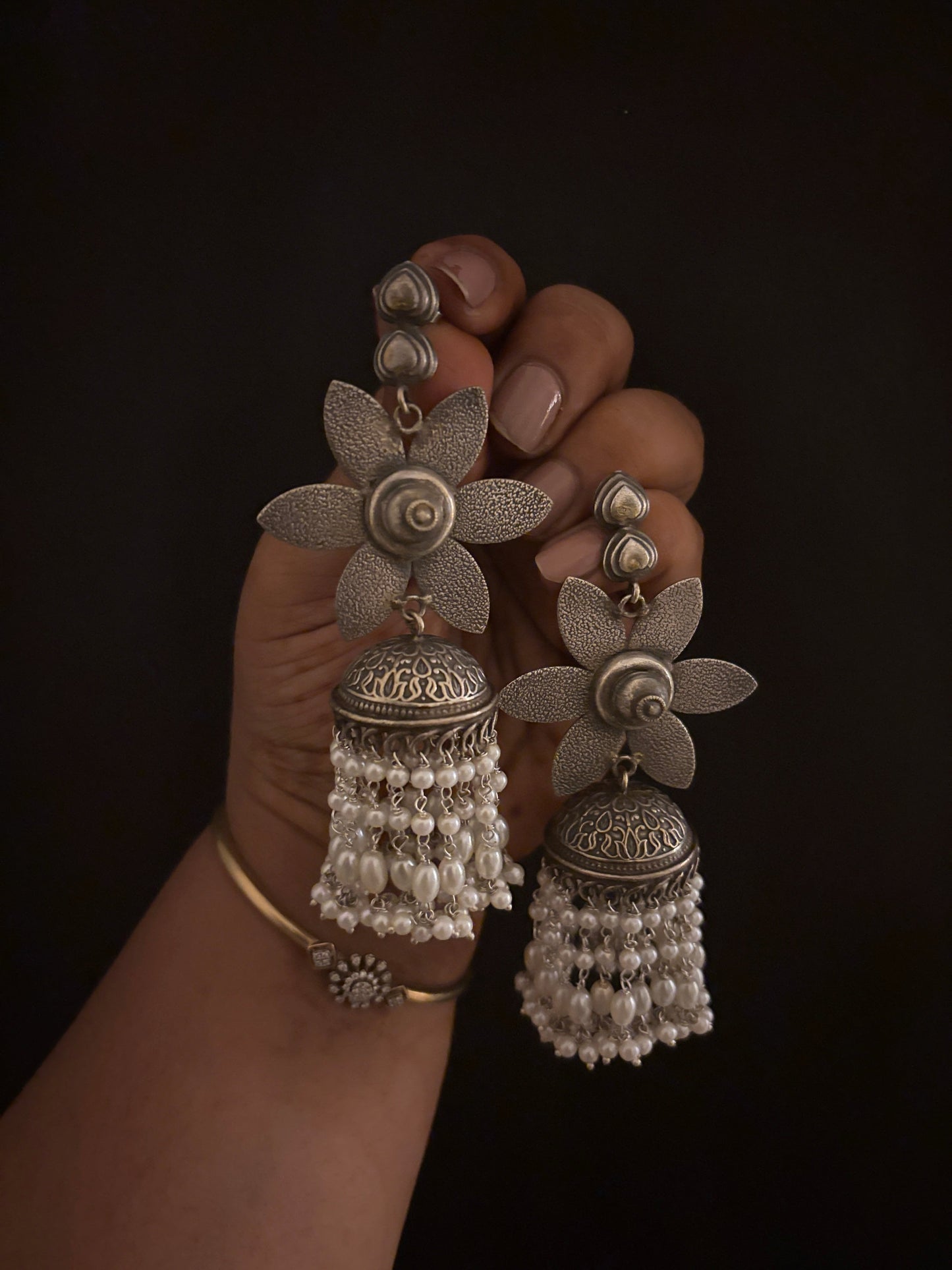 NAVIKA JHUMKA Gehnacollections