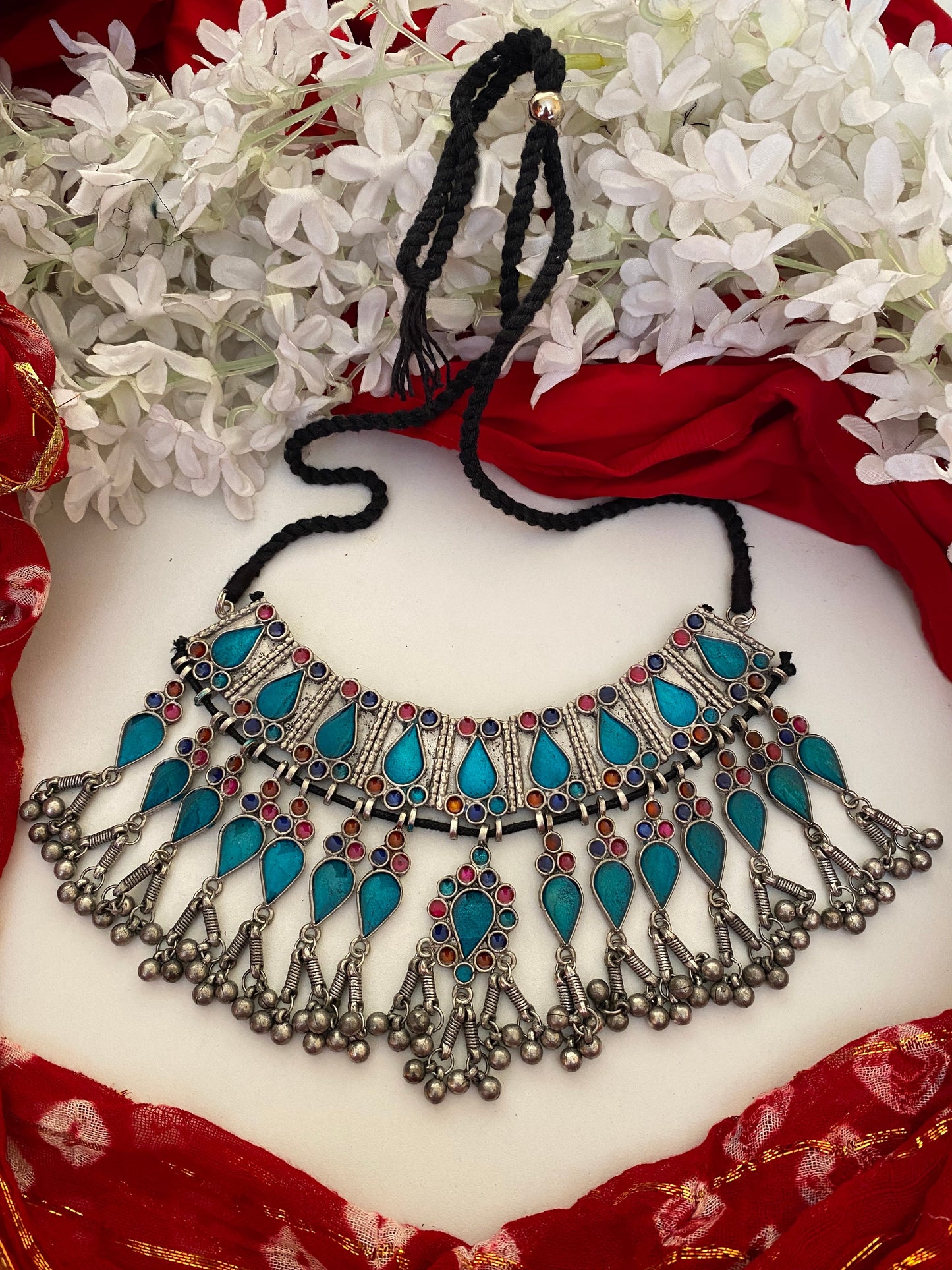BRINDA CHOKER Gehnacollections