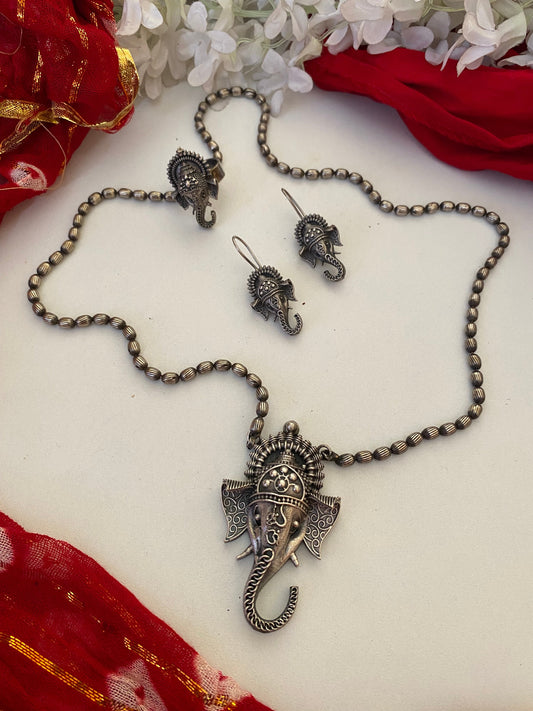 GANESHA LONG CHAIN SET Gehnacollections