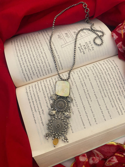 TIE CHAIN NECKLACE Gehnacollections