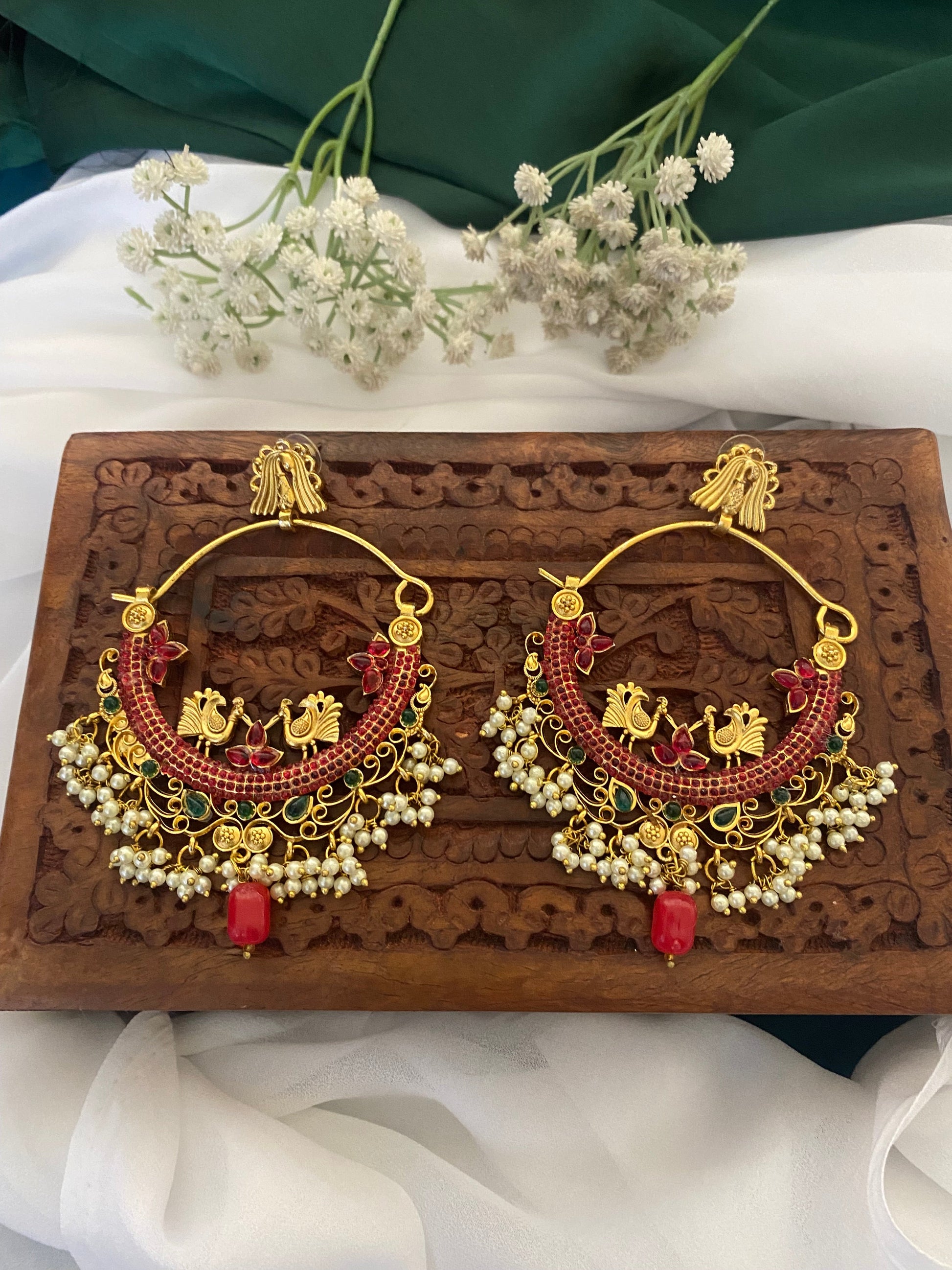 MORNI CHANDBALI Gehnacollections