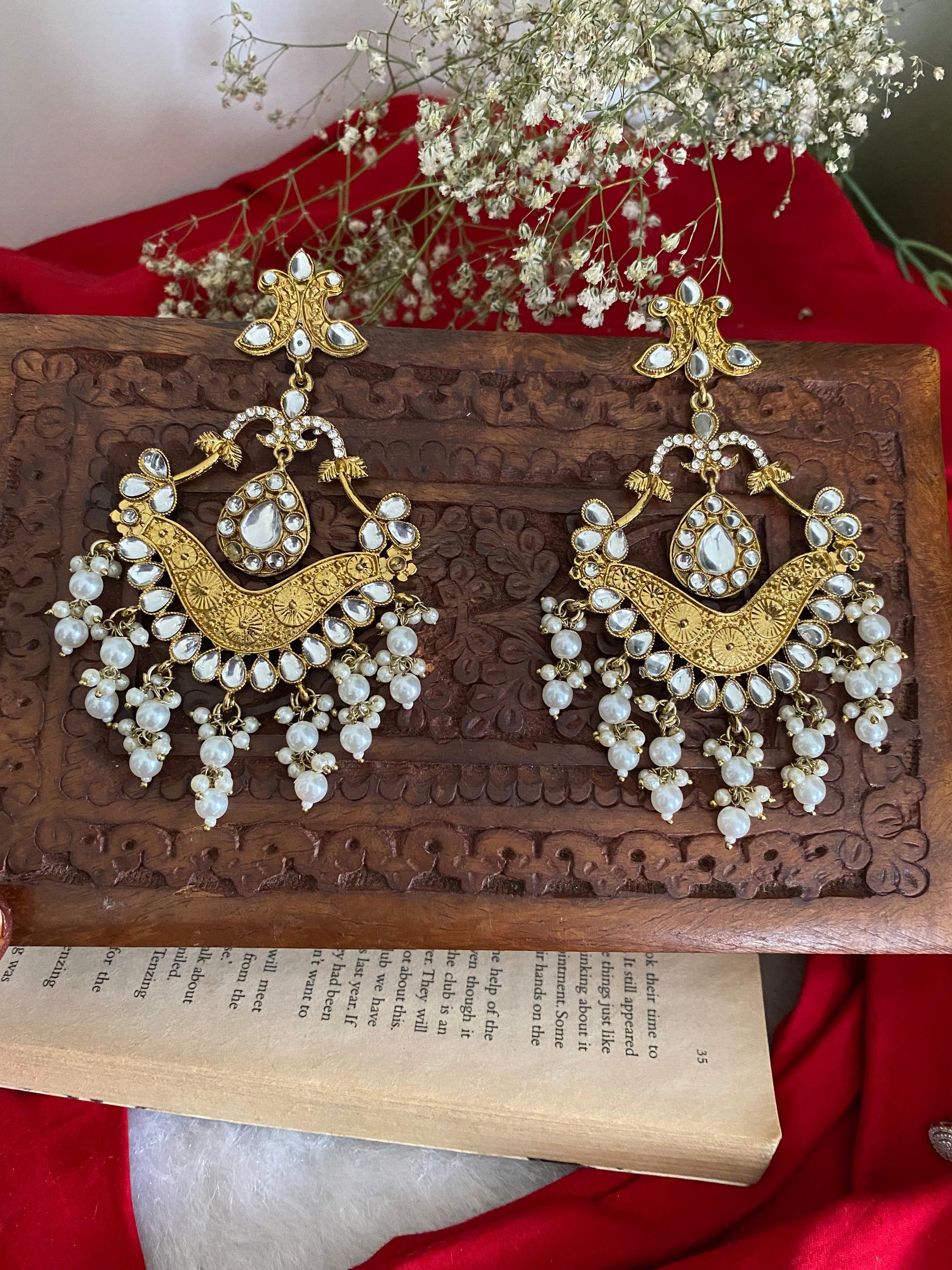 NITARA CHANDBALI Gehnacollections