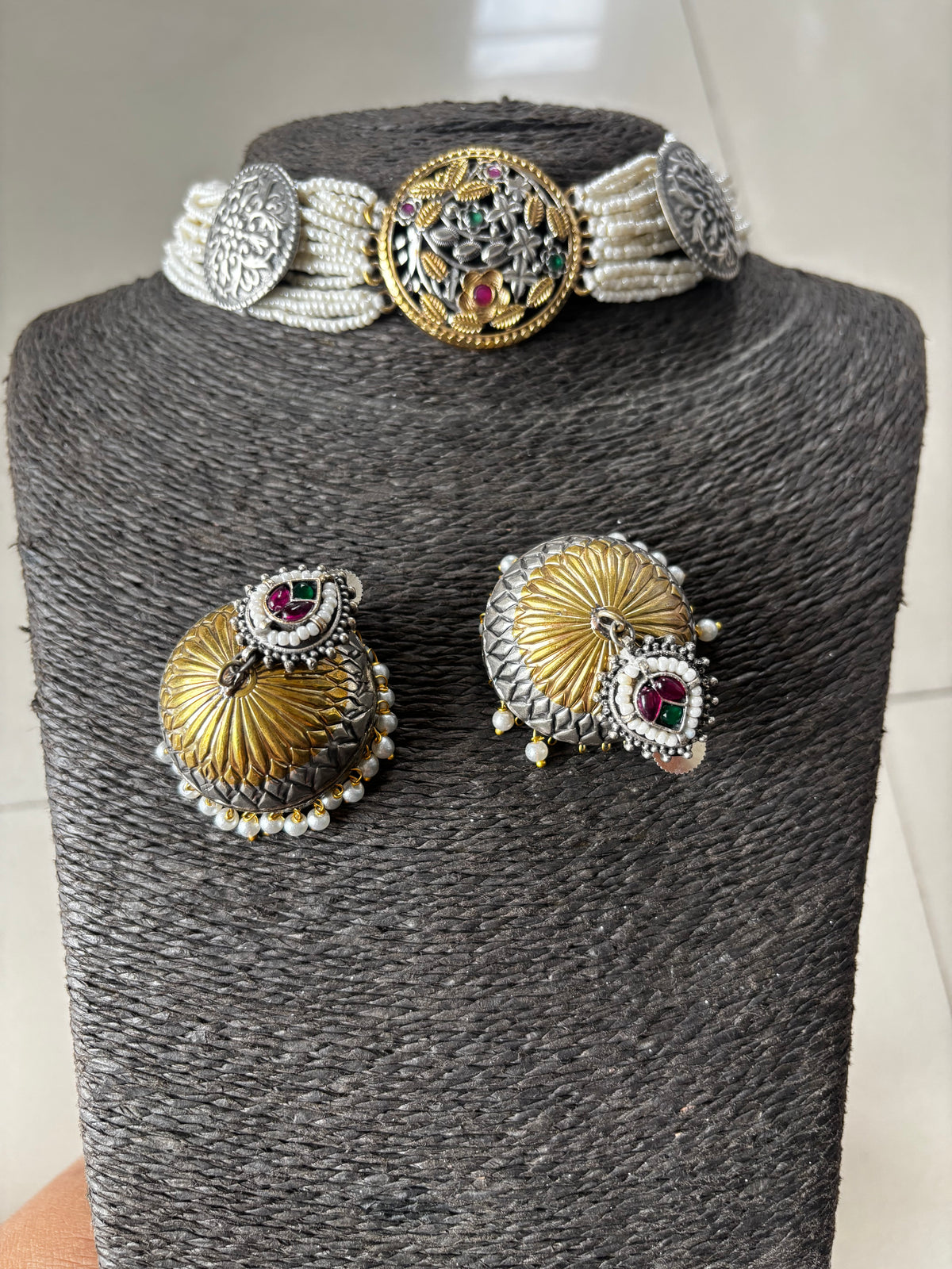 Somina dual tone pearl Necklace set Gehnacollections