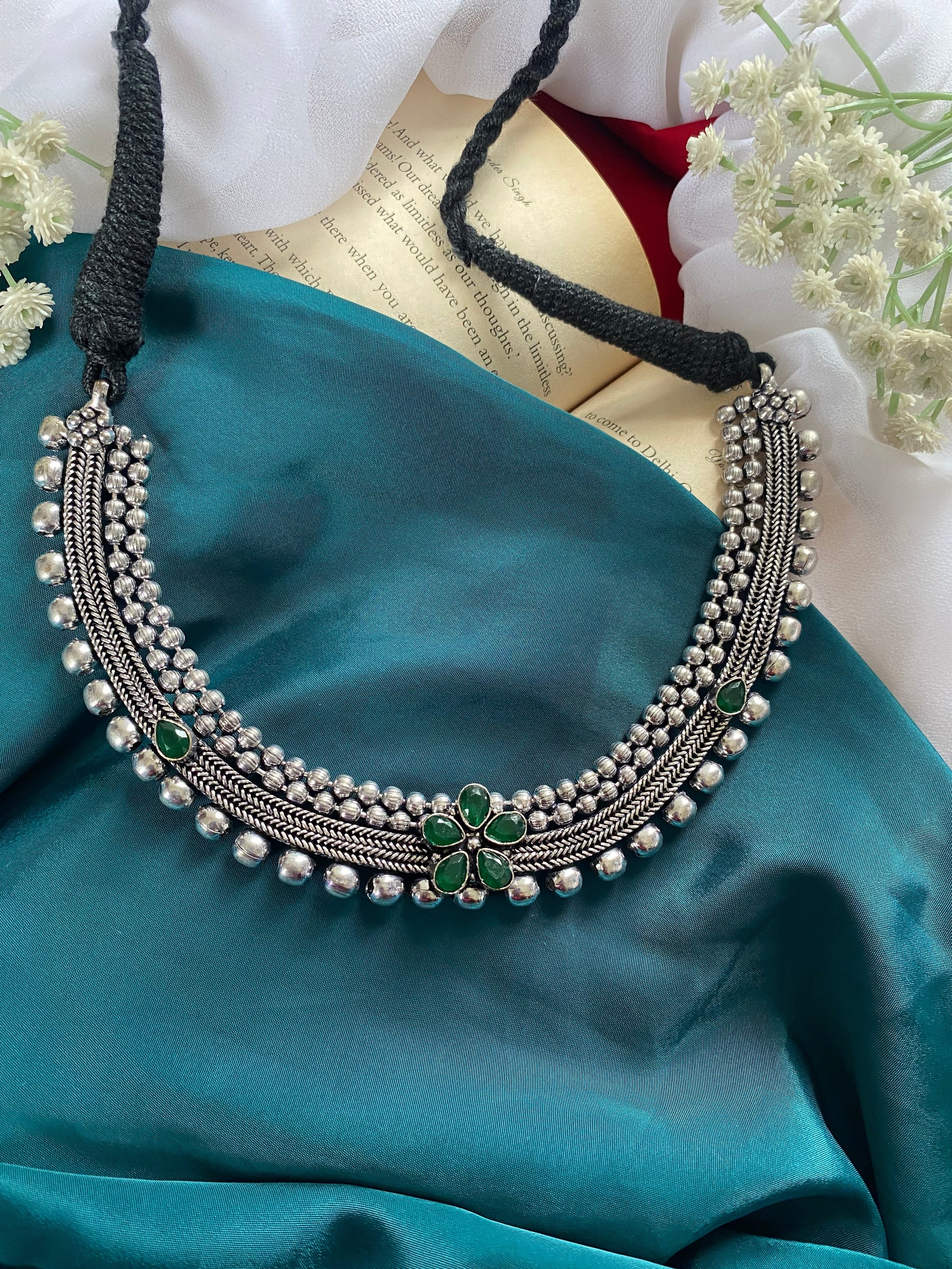 AVANSHI CHOKER Gehnacollections