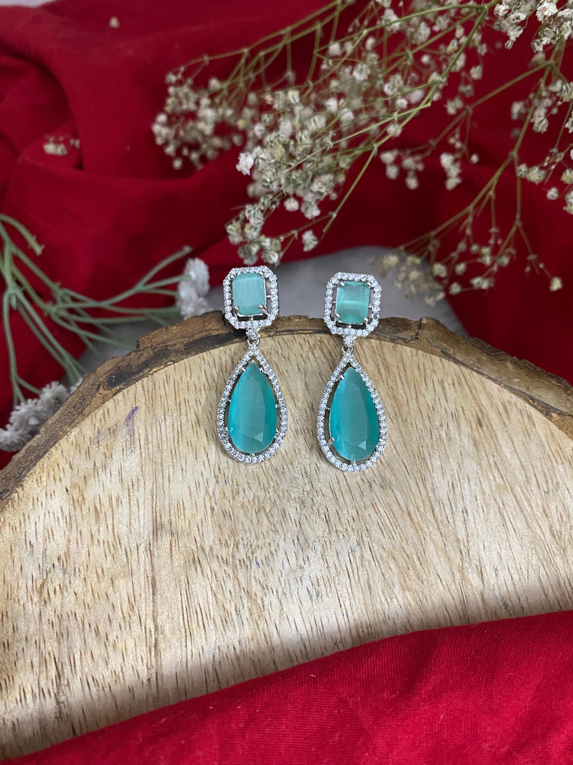 RONI AD DANGLERS Gehnacollections