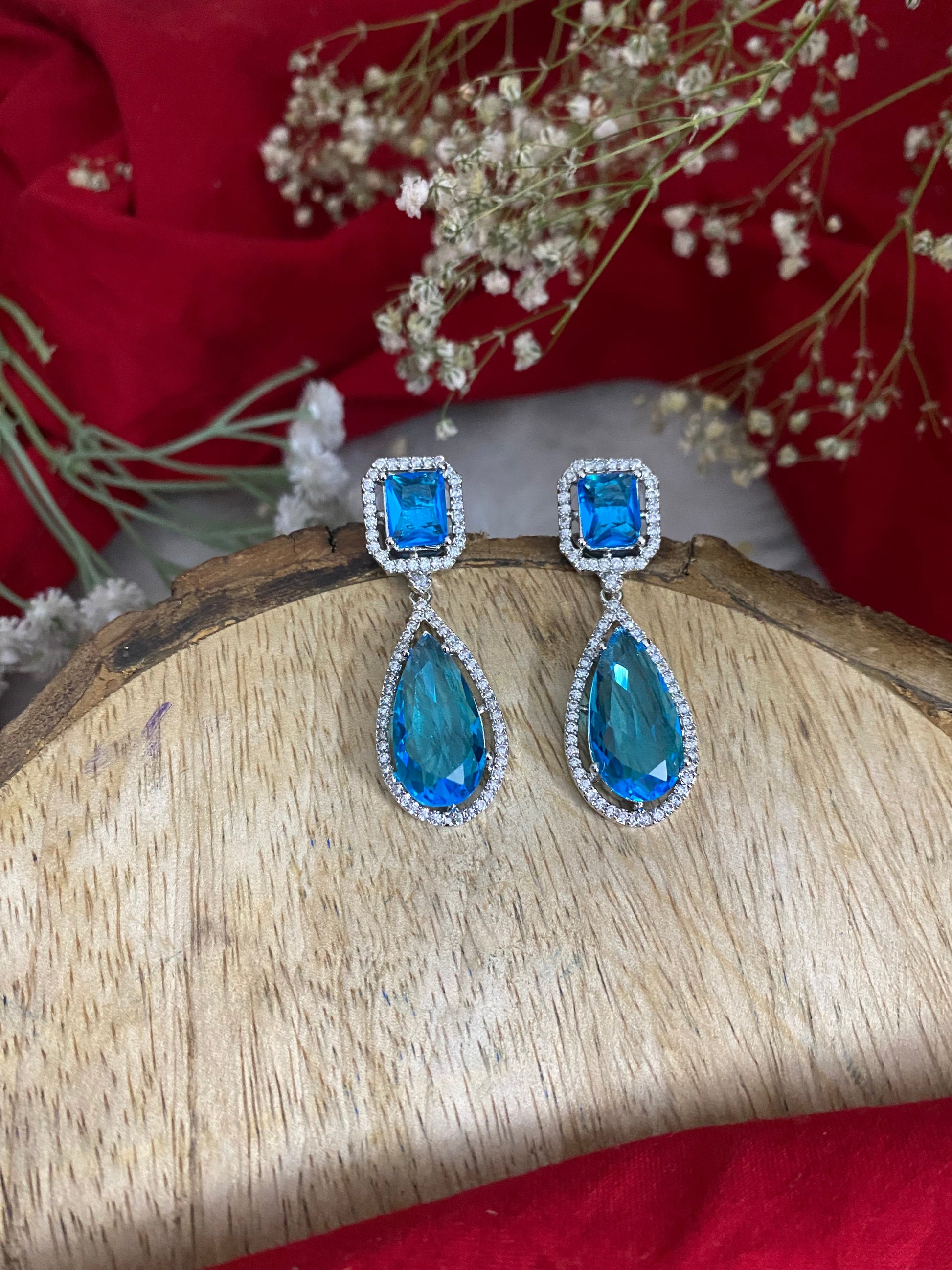 RONI AD DANGLERS Gehnacollections