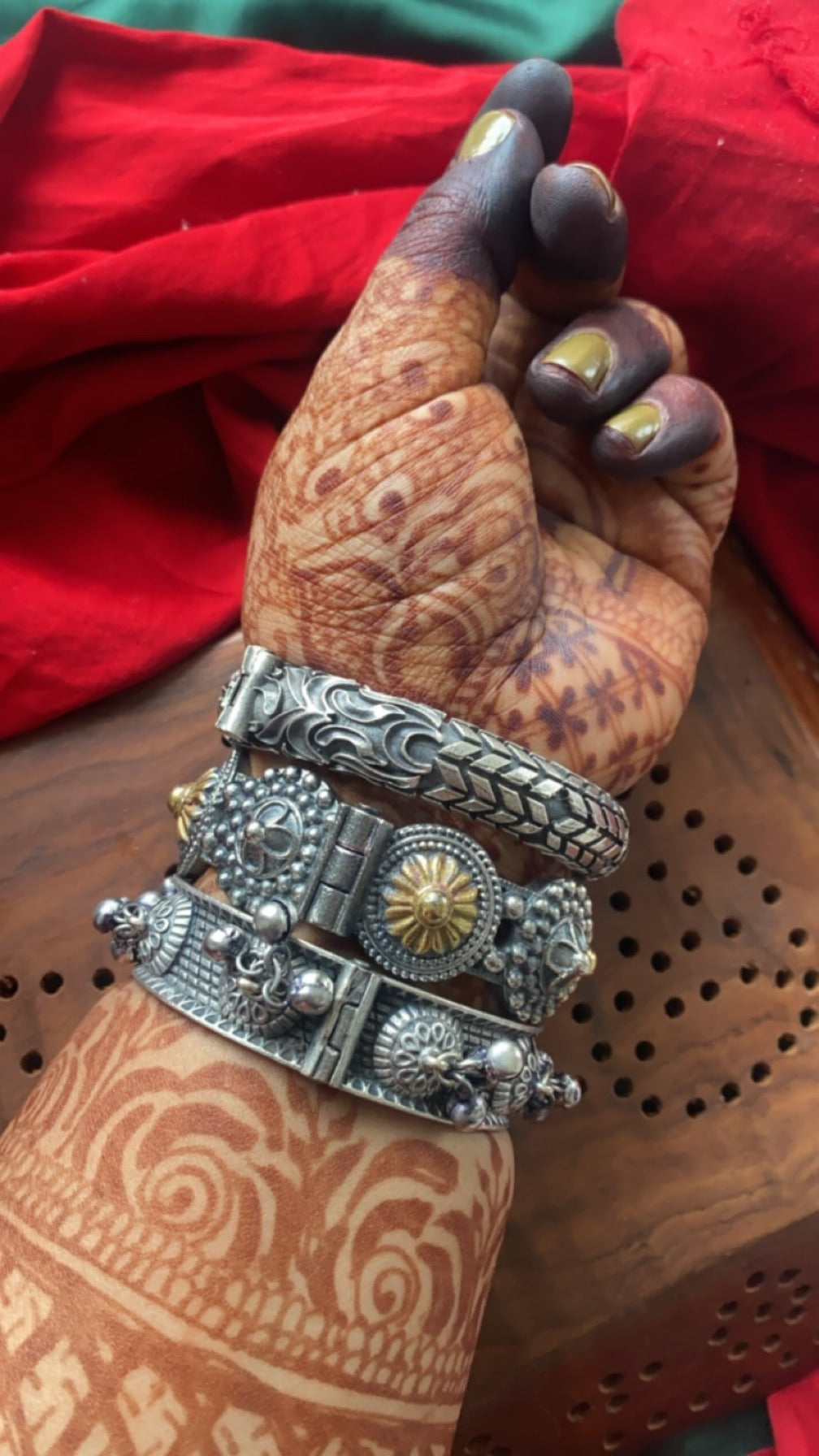 Aradhya Stack(BANGLES) Gehnacollections