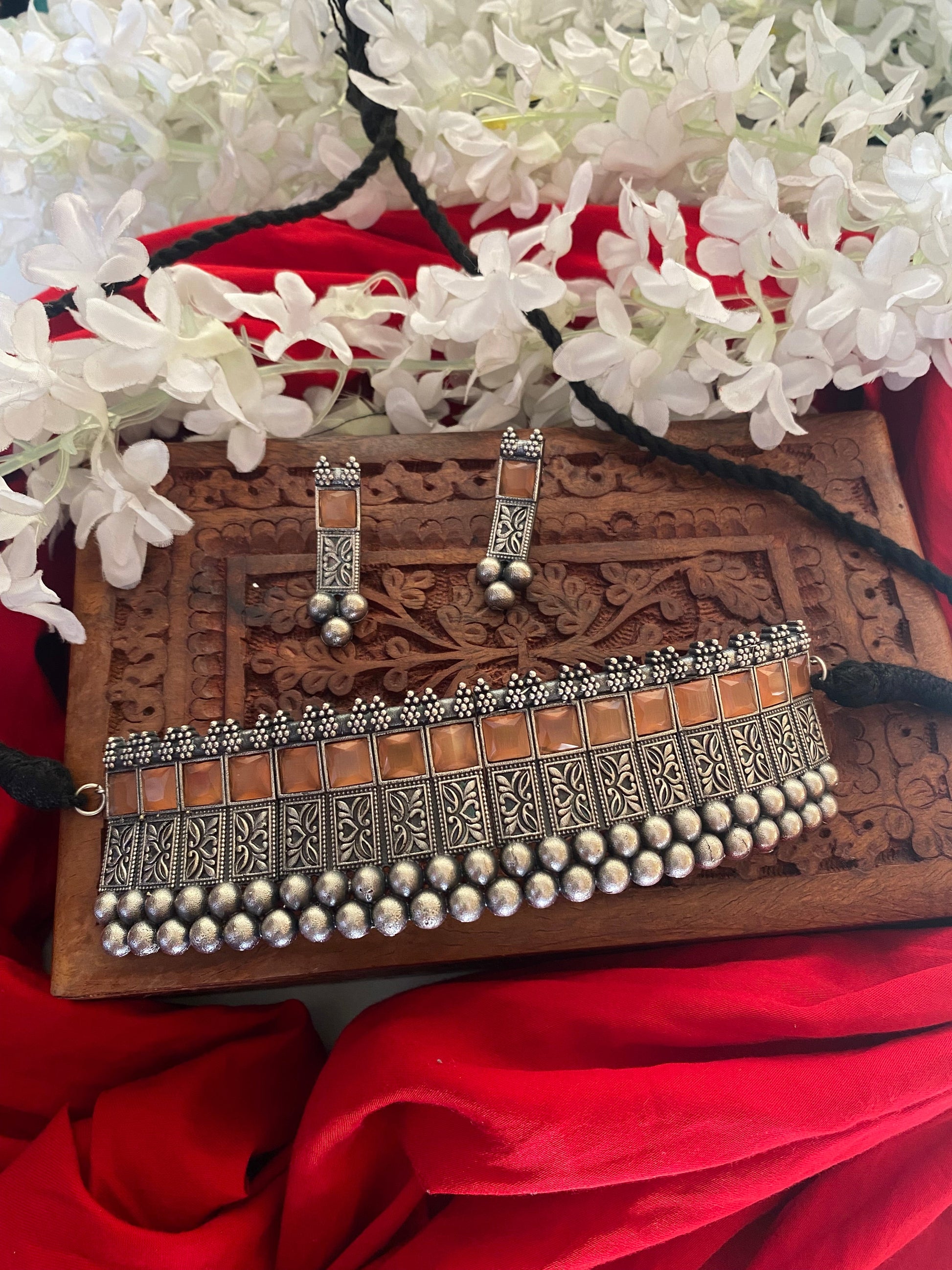 IDIKA CHOKER SET Gehnacollections