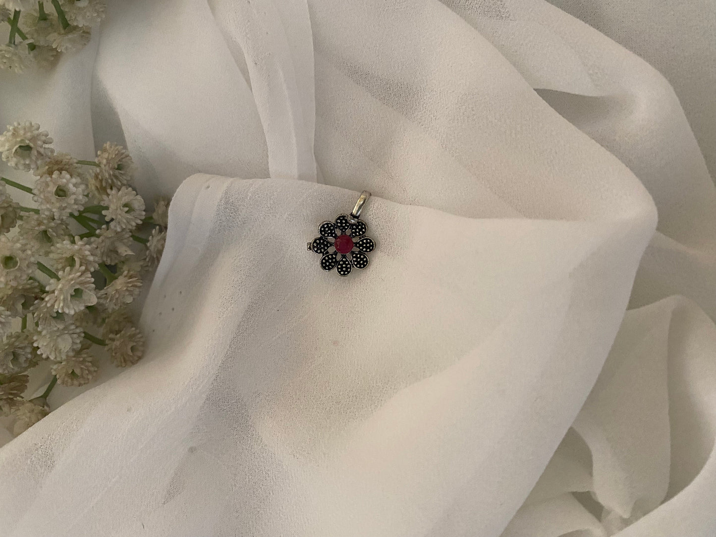 CLIP ON NOSEPIN Gehnacollections