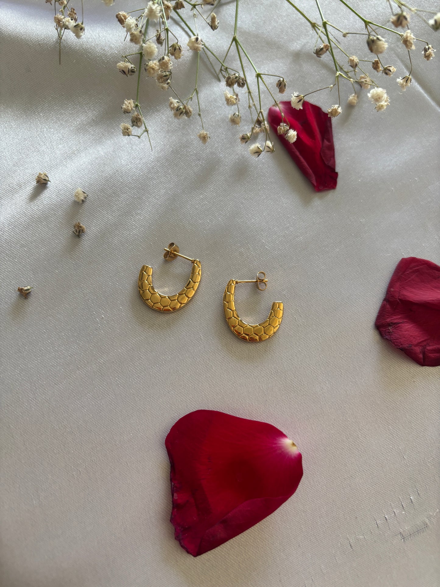 Anti tarnish studs Gehnacollections
