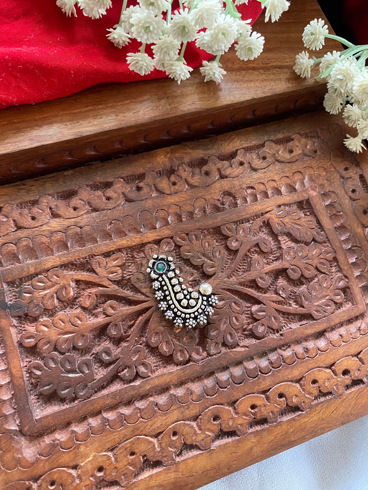 PRESS ON MARATHI NATH Gehnacollections