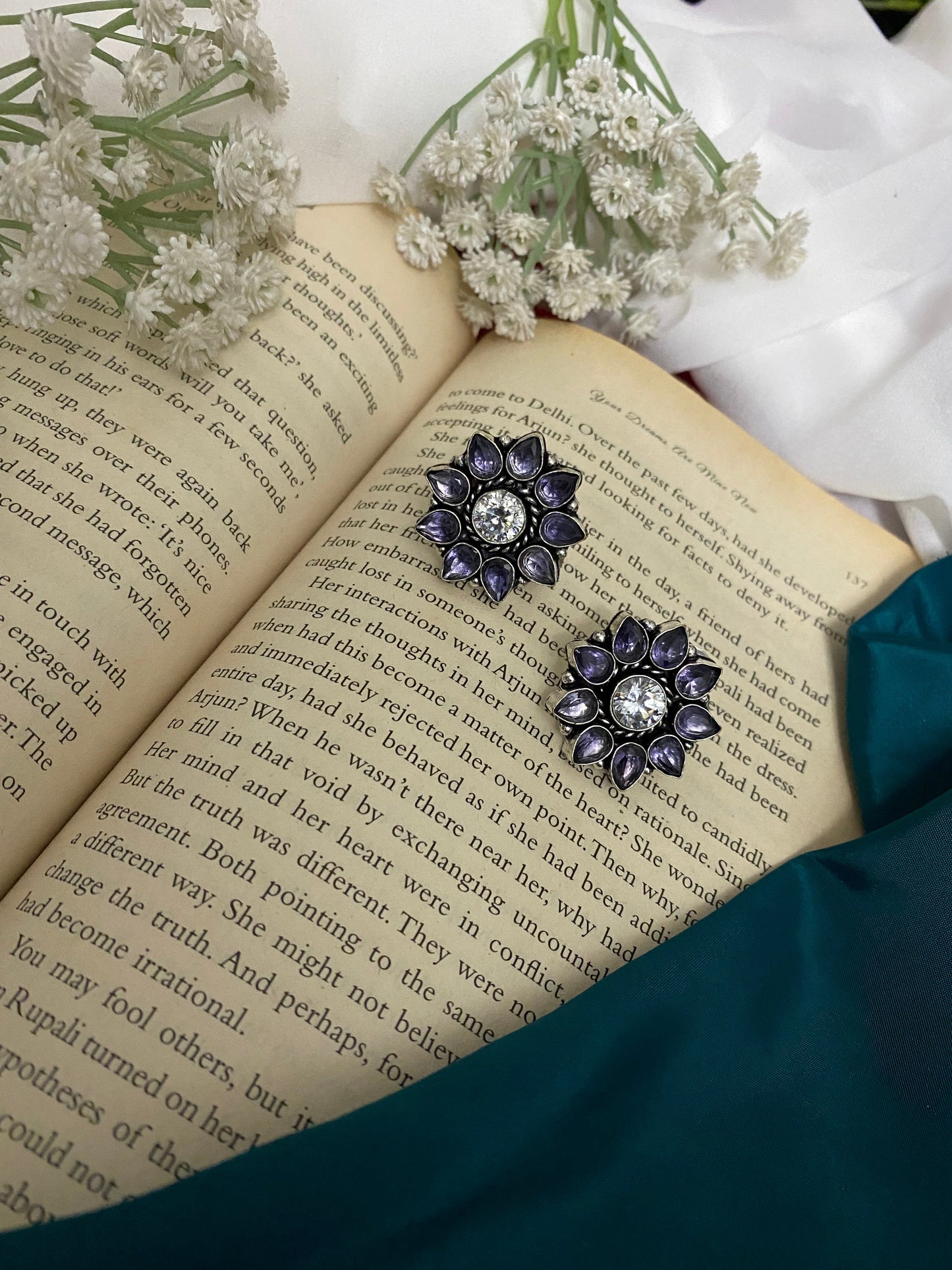 STONE STUDS Gehnacollections