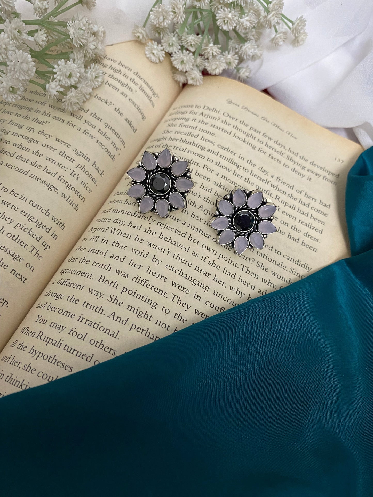 STONE STUDS Gehnacollections