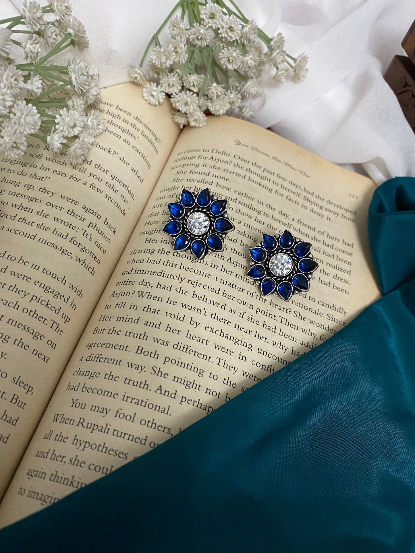 STONE STUDS Gehnacollections