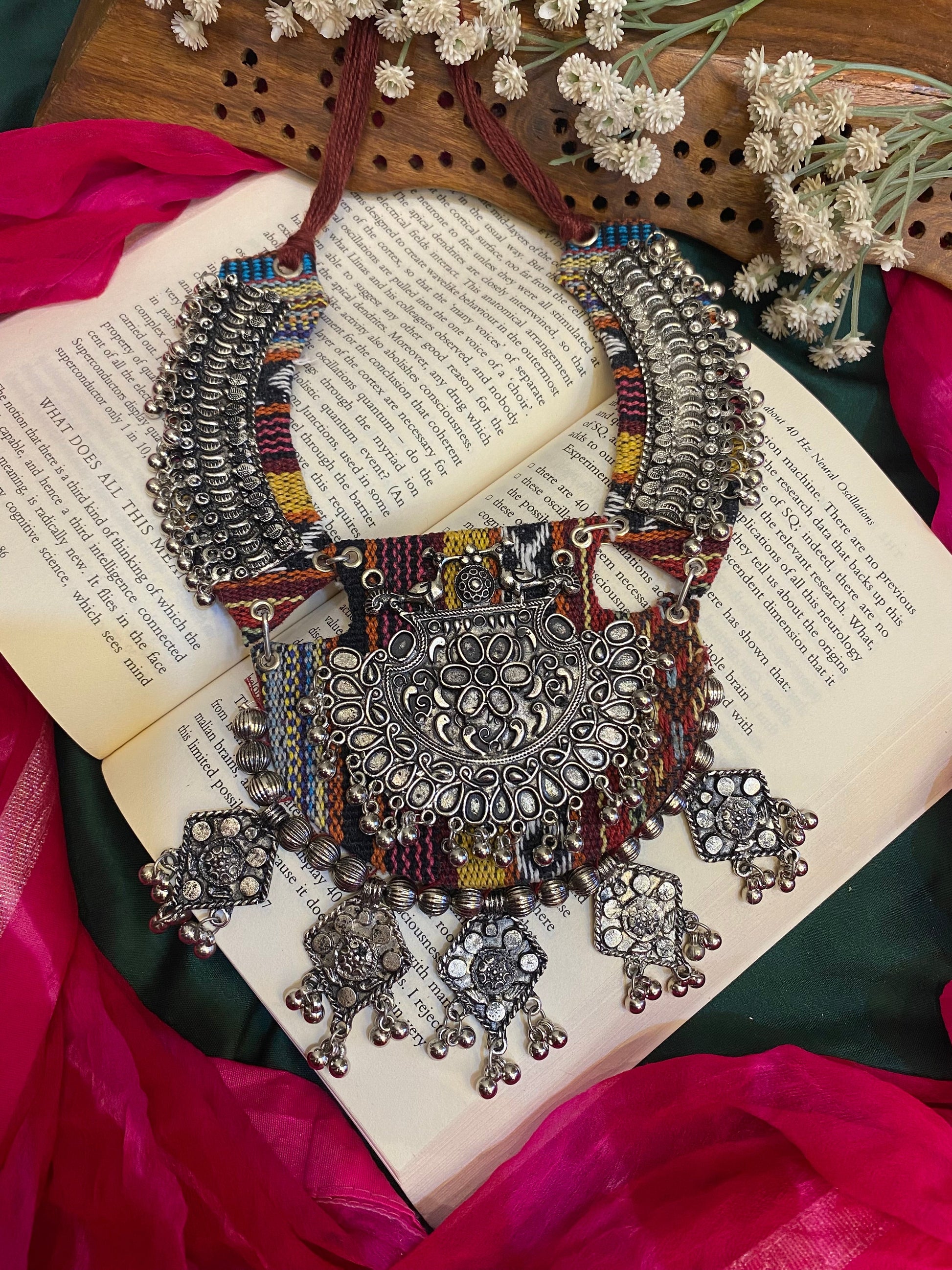 FABRIC NECKLACE Gehnacollections