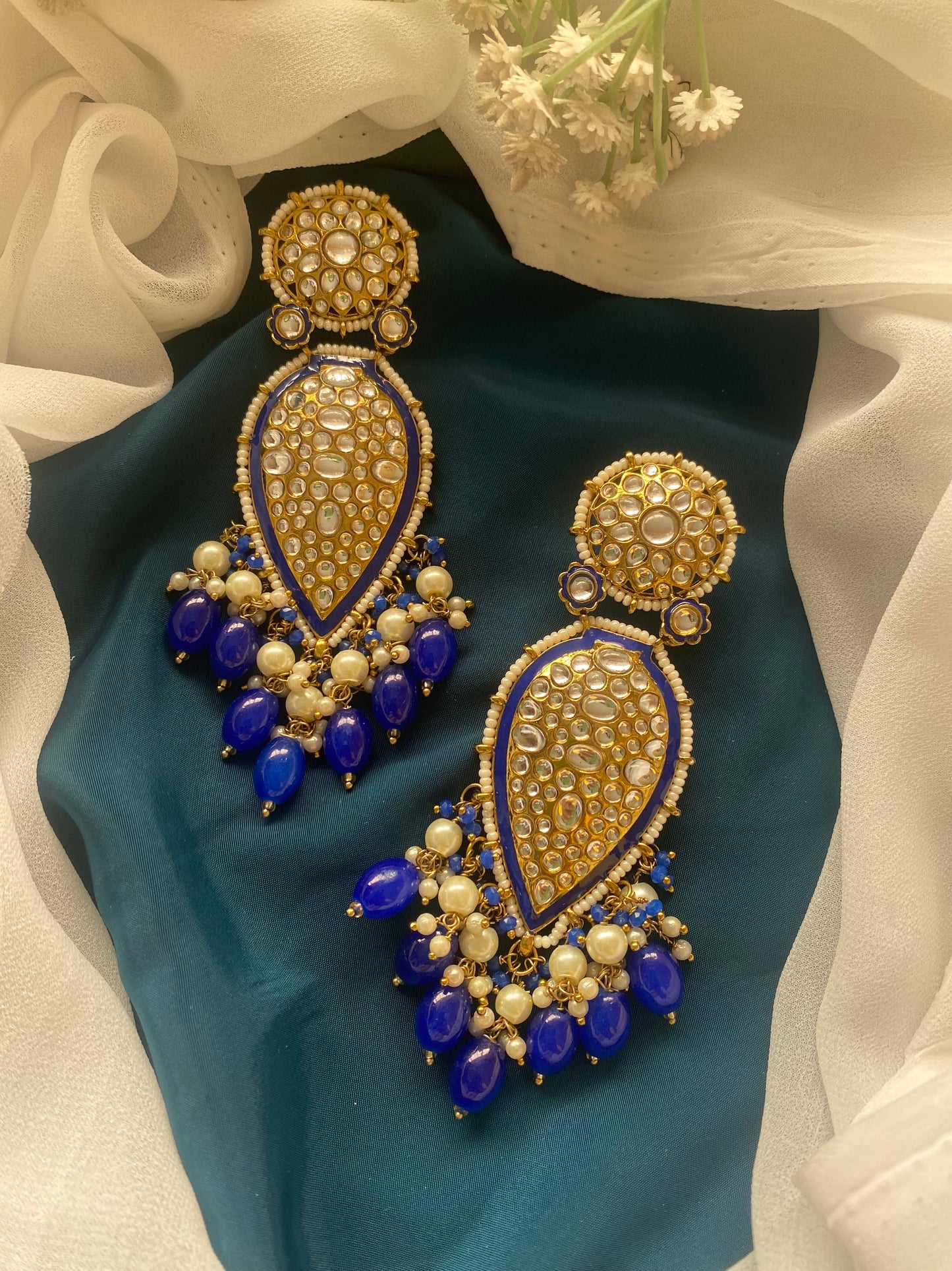 VAMIKA CHANDBALI Gehnacollections