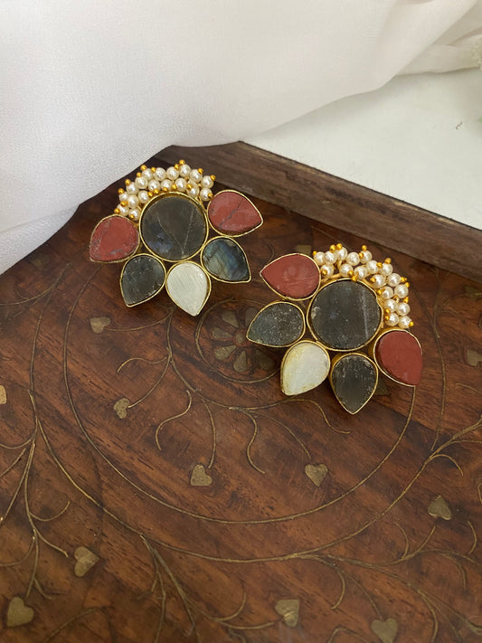 DHEERA STUDS Gehnacollections