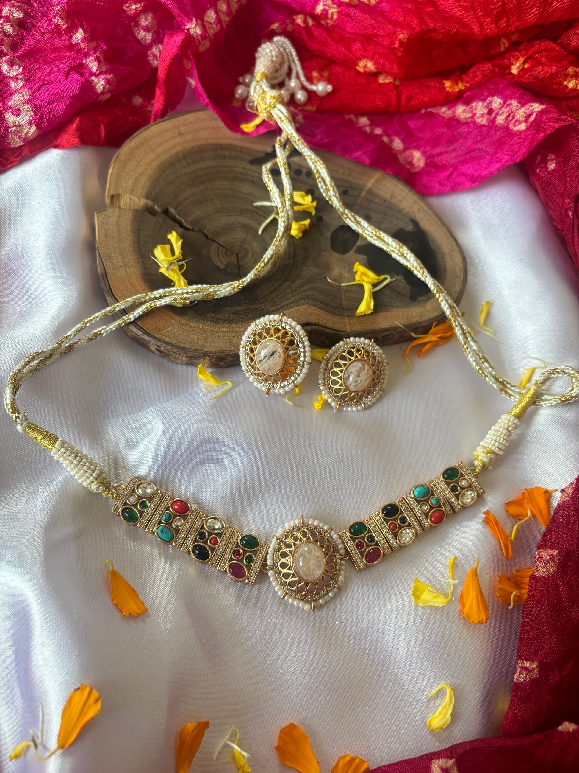 Rubika Choker set Gehnacollections