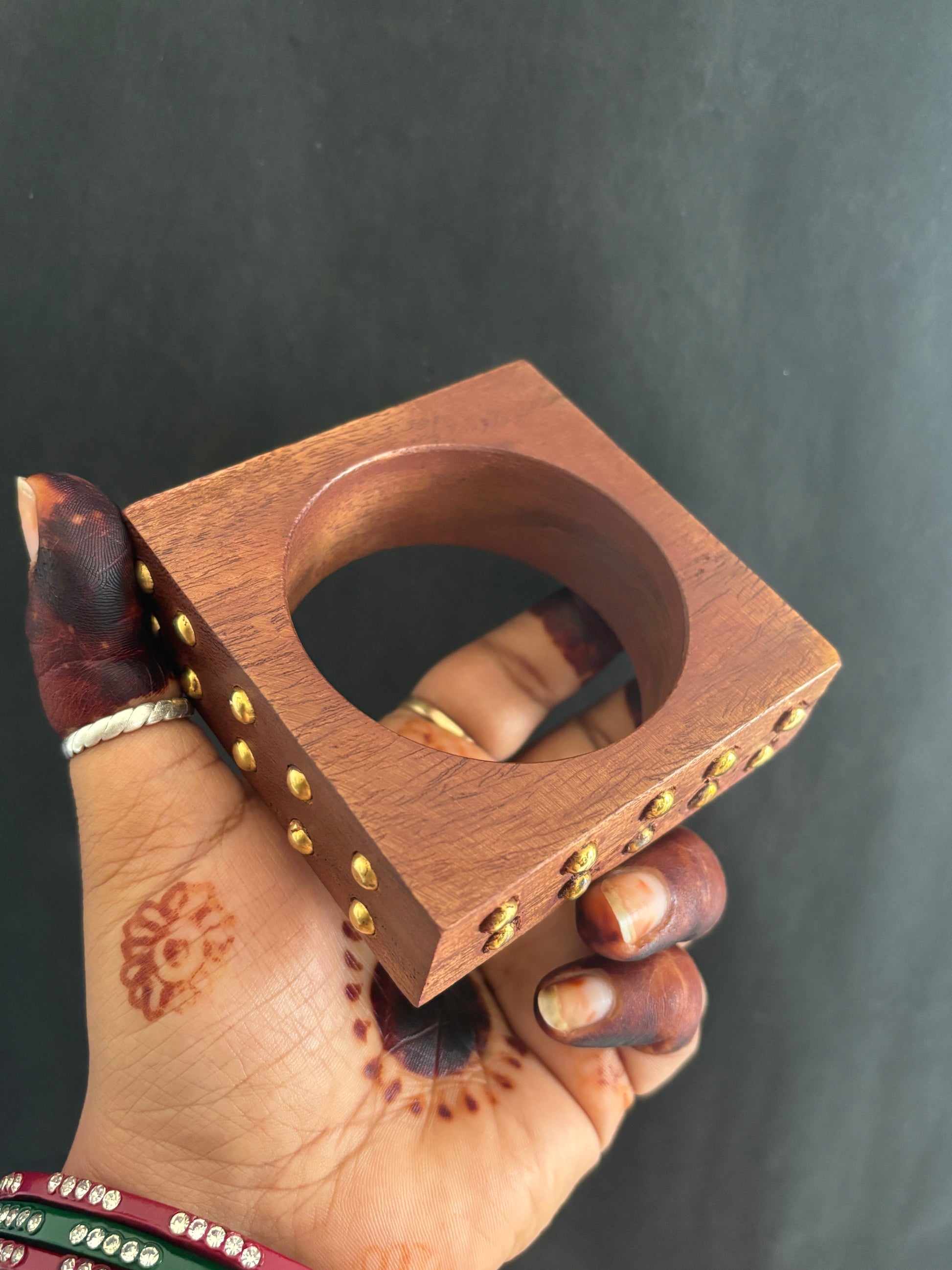 WOODEN KADA Gehnacollections