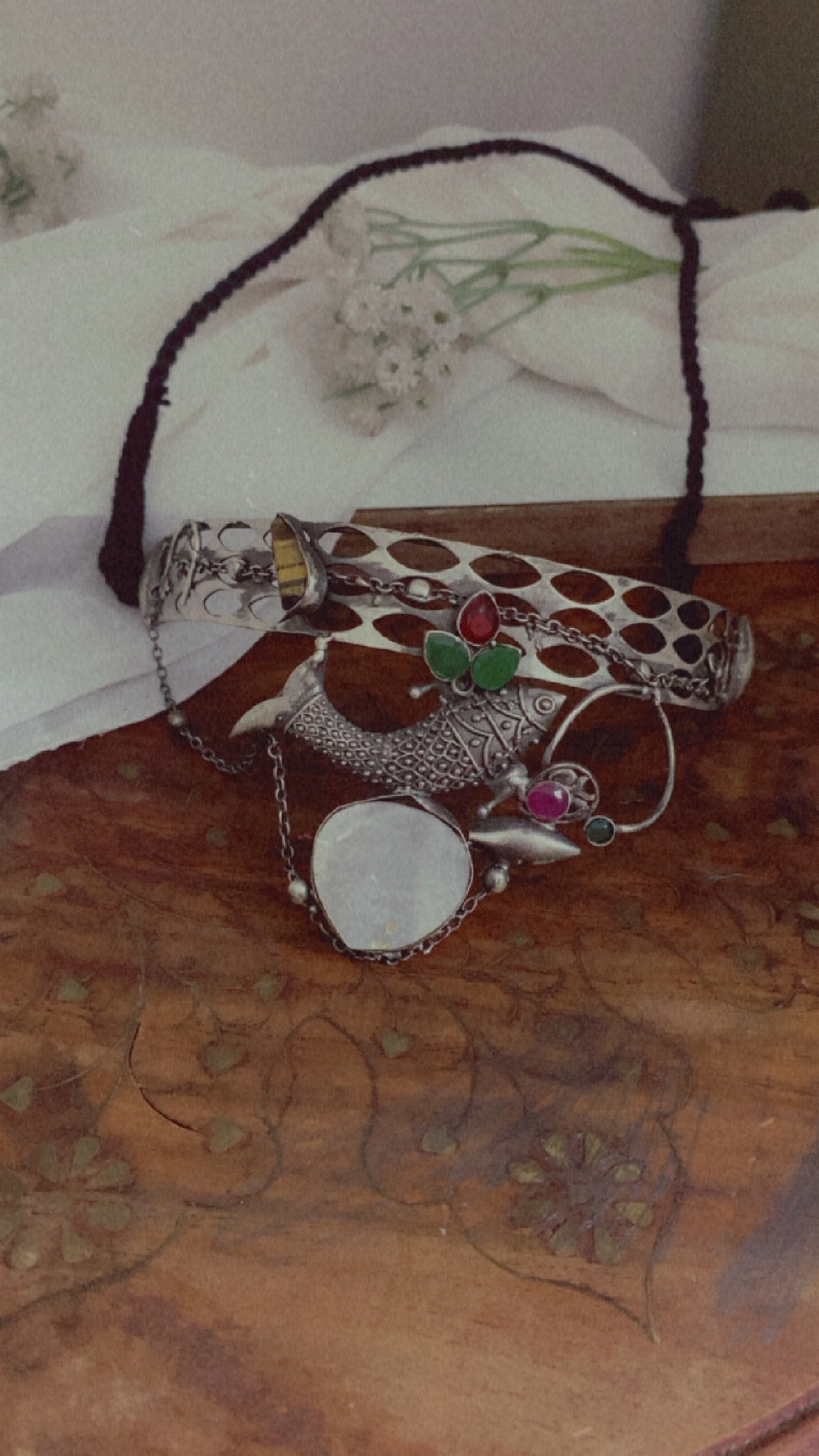 FUSION CHOKER Gehnacollections