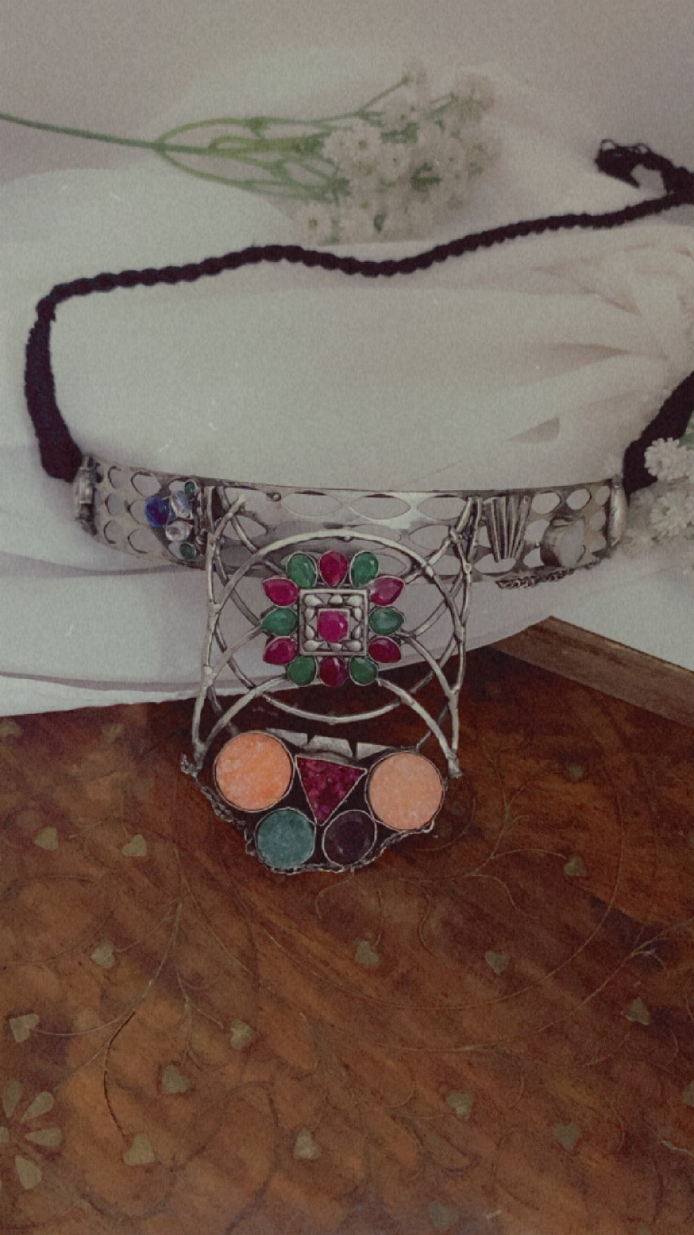 FUSION CHOKER Gehnacollections