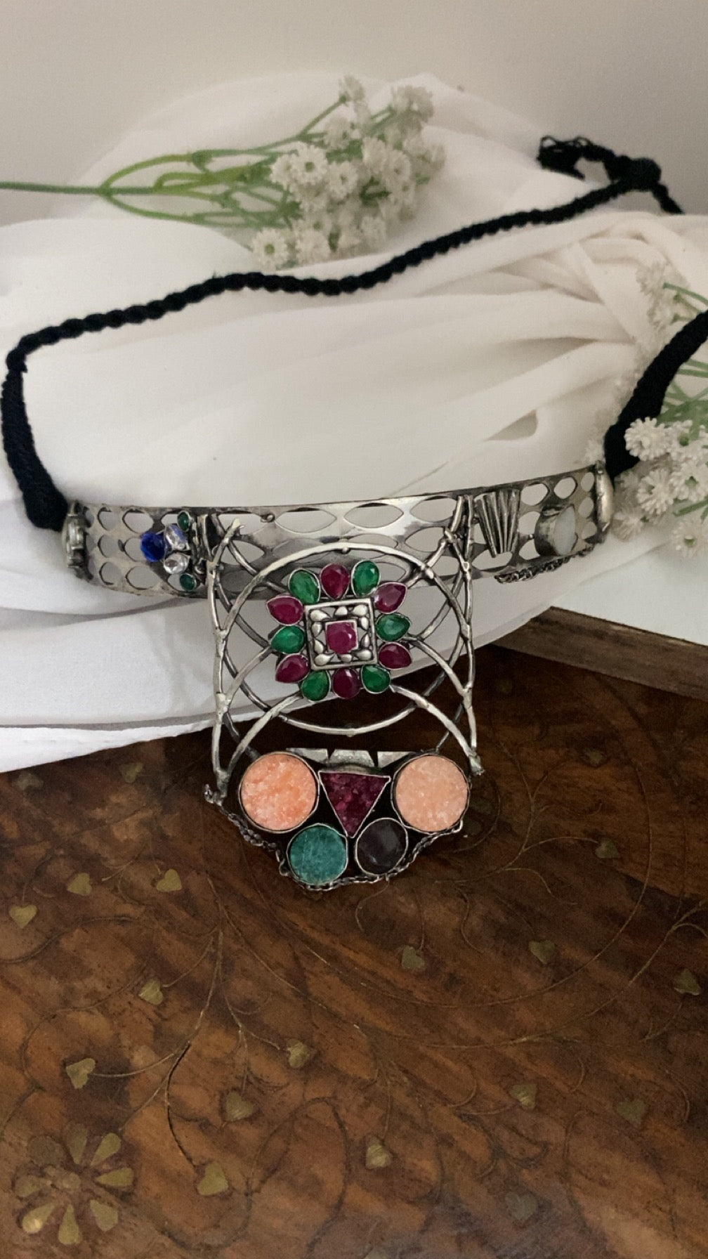 FUSION CHOKER Gehnacollections