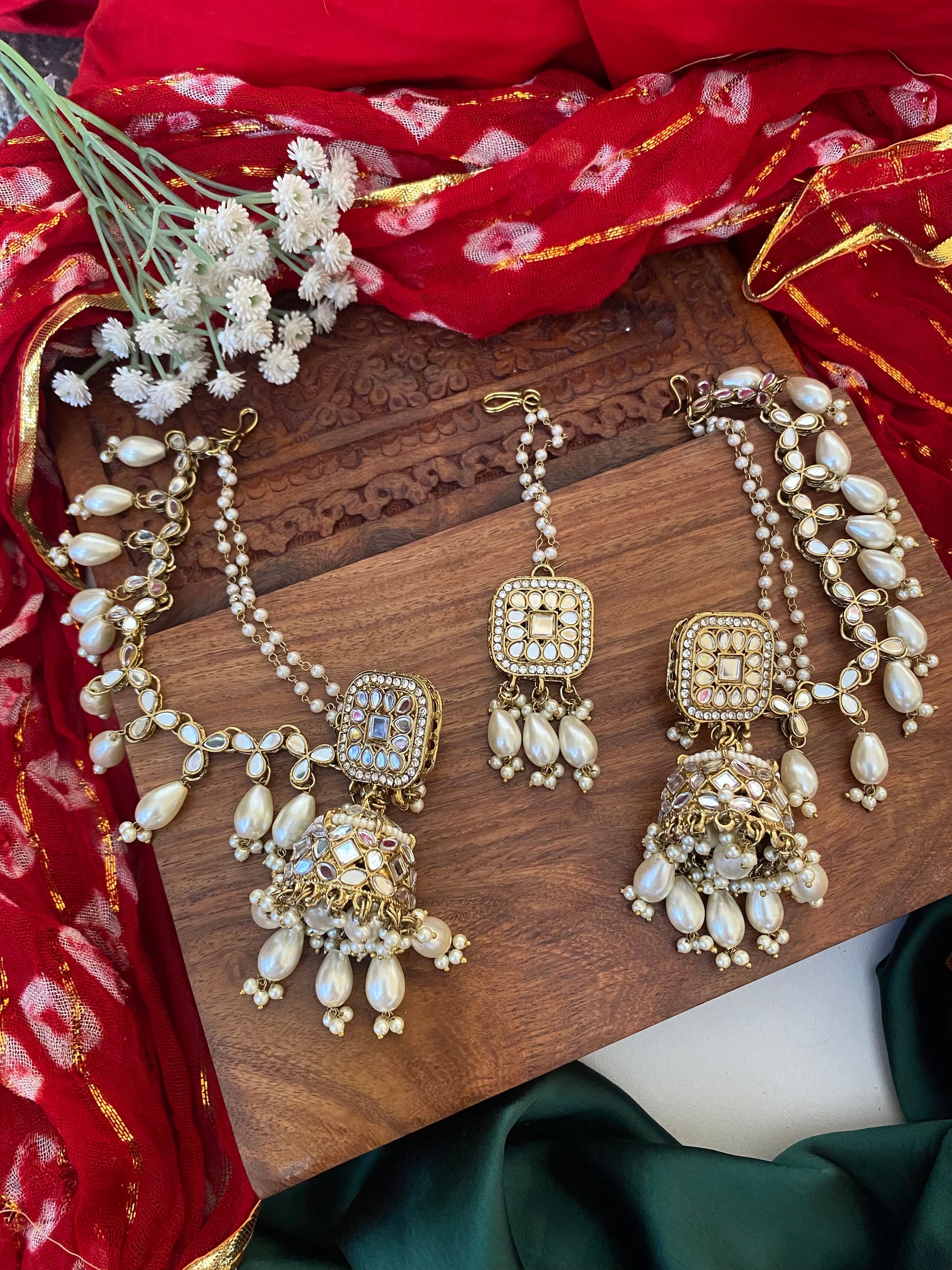 HAZEL MIRROR JHUMKA WITH KAAN CHAIN AND MAANGTIKA Gehnacollections