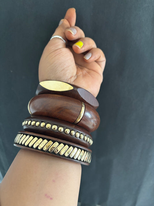 Stack of kada Gehnacollections