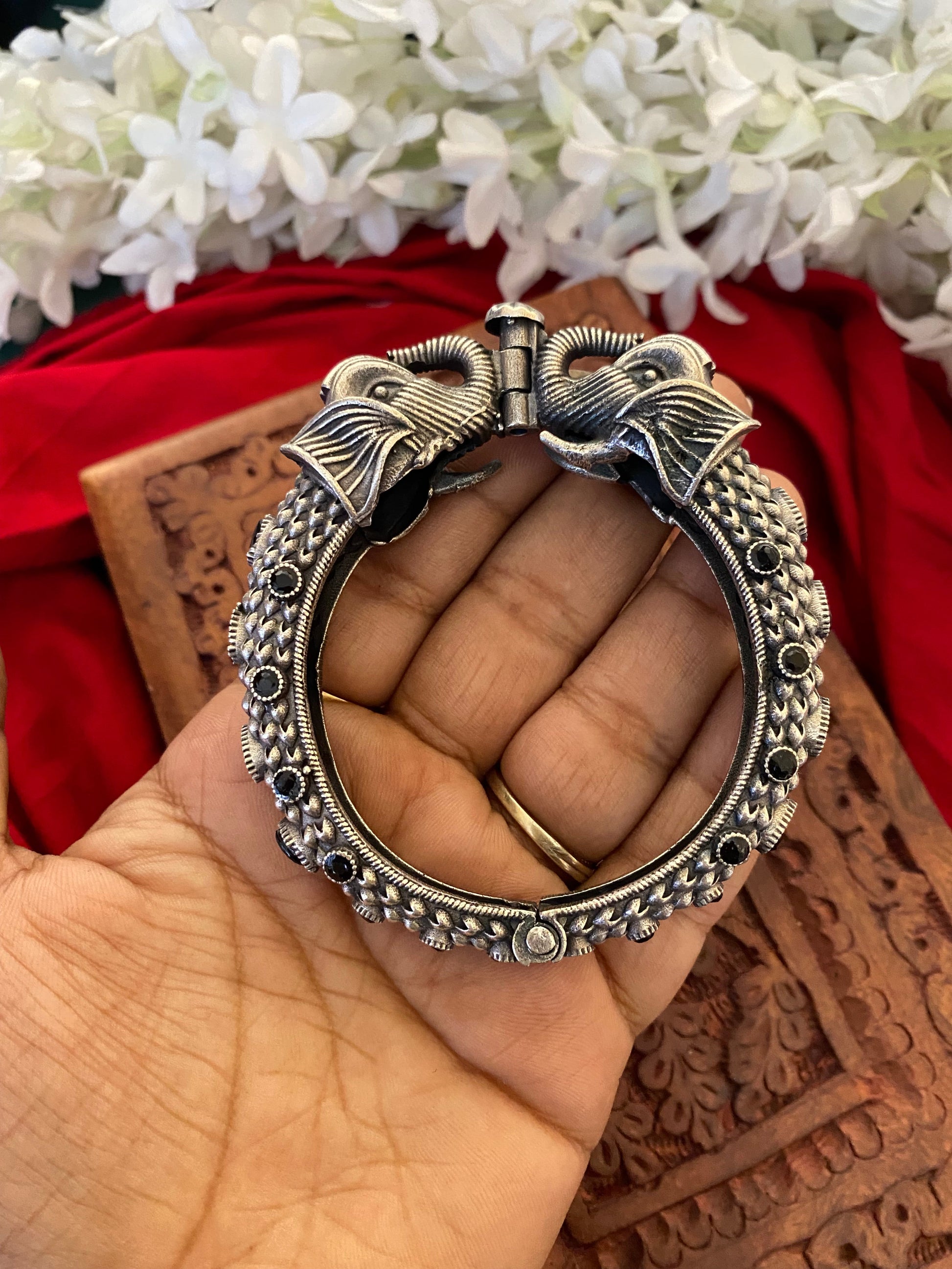 Stone Kada Type Bracelet HATHI STONE KADA – Gehnacollections