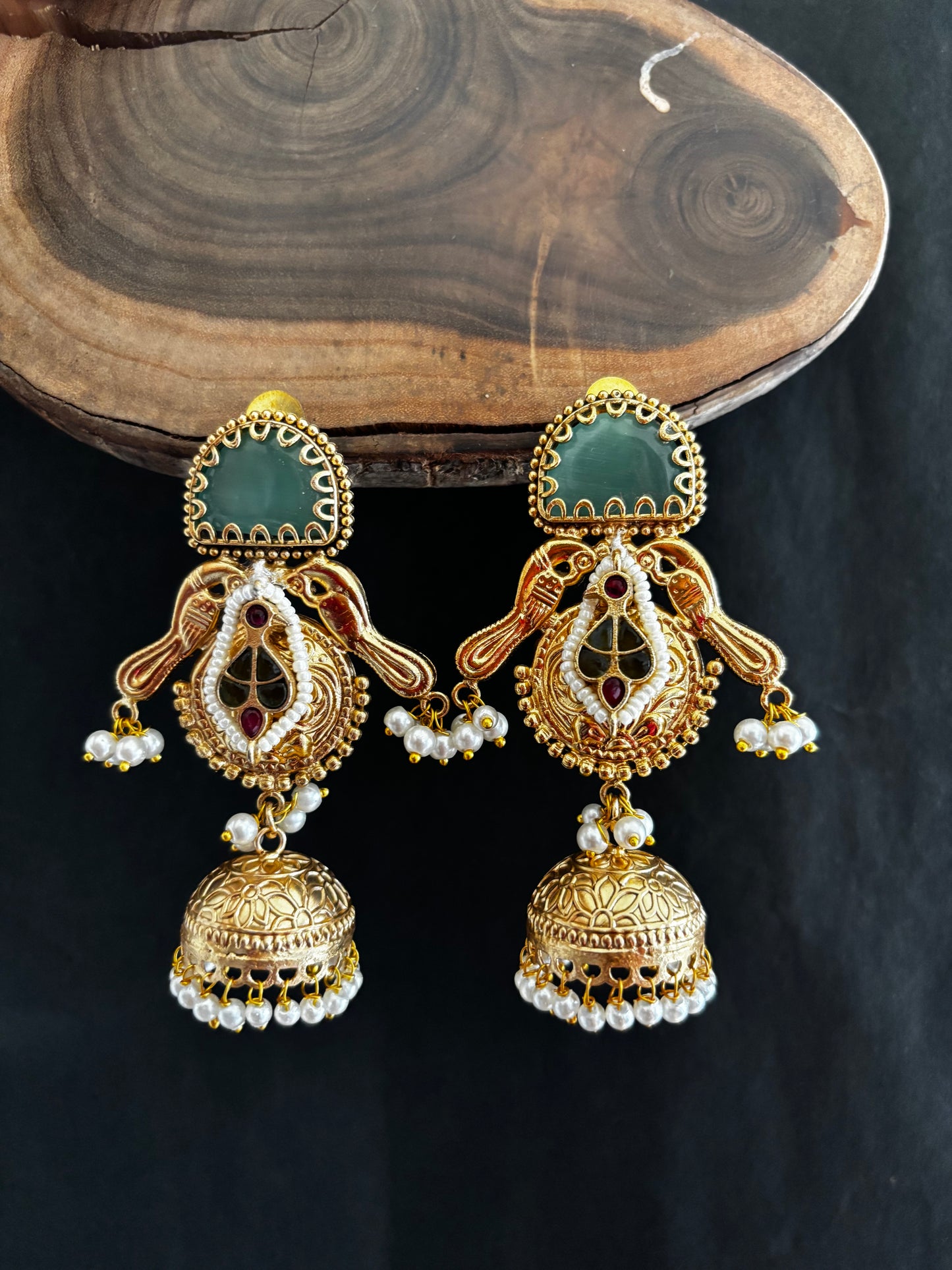 Naveli Jhumka Gehnacollections
