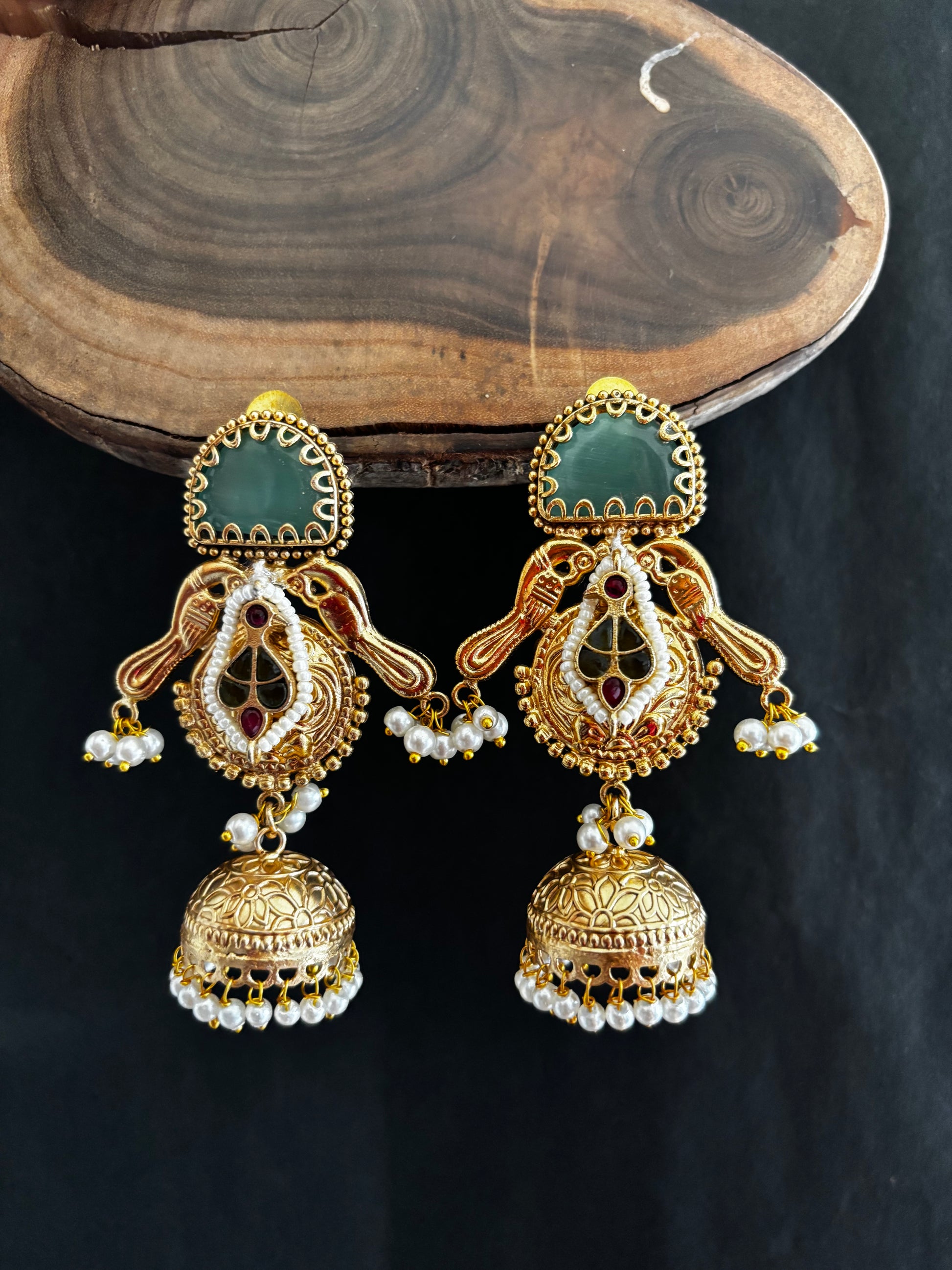 Naveli Jhumka Gehnacollections
