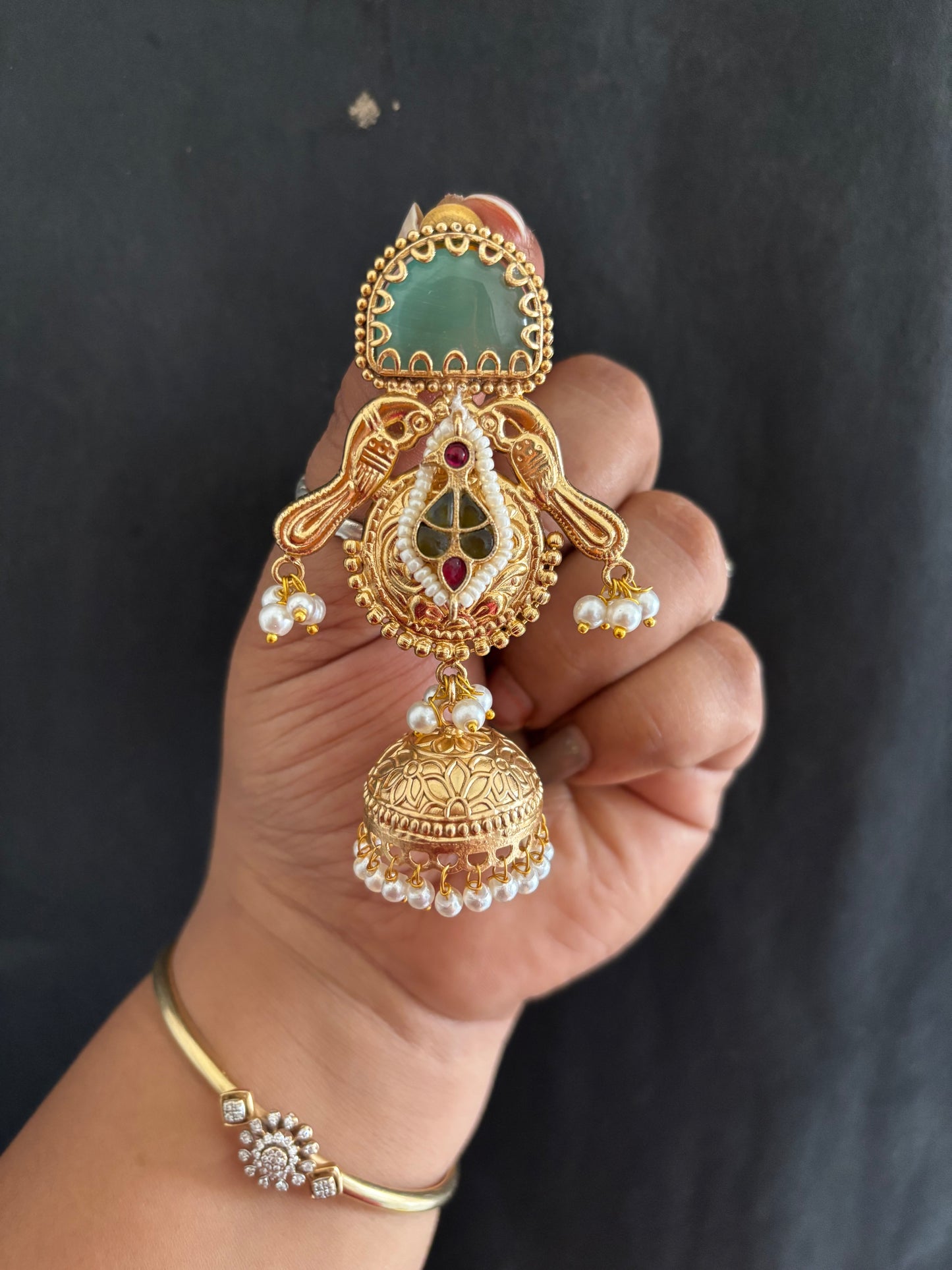 Naveli Jhumka Gehnacollections