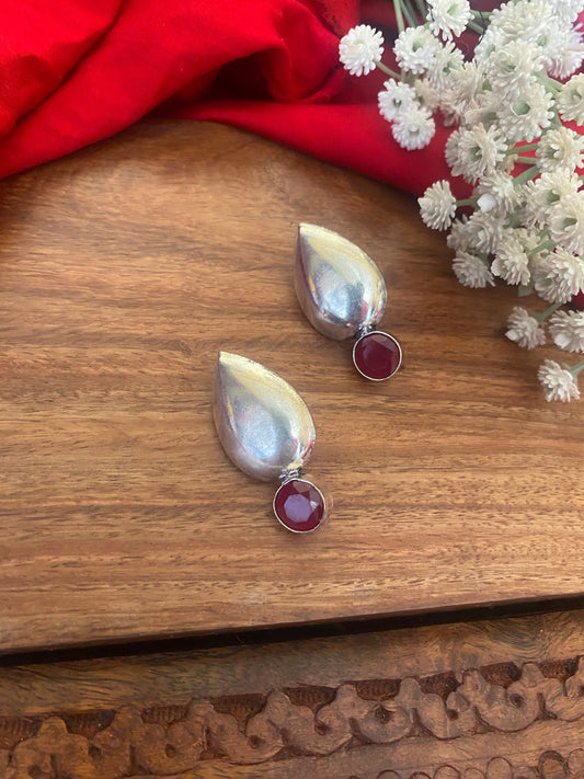 LEAF DROP STUDS Gehnacollections