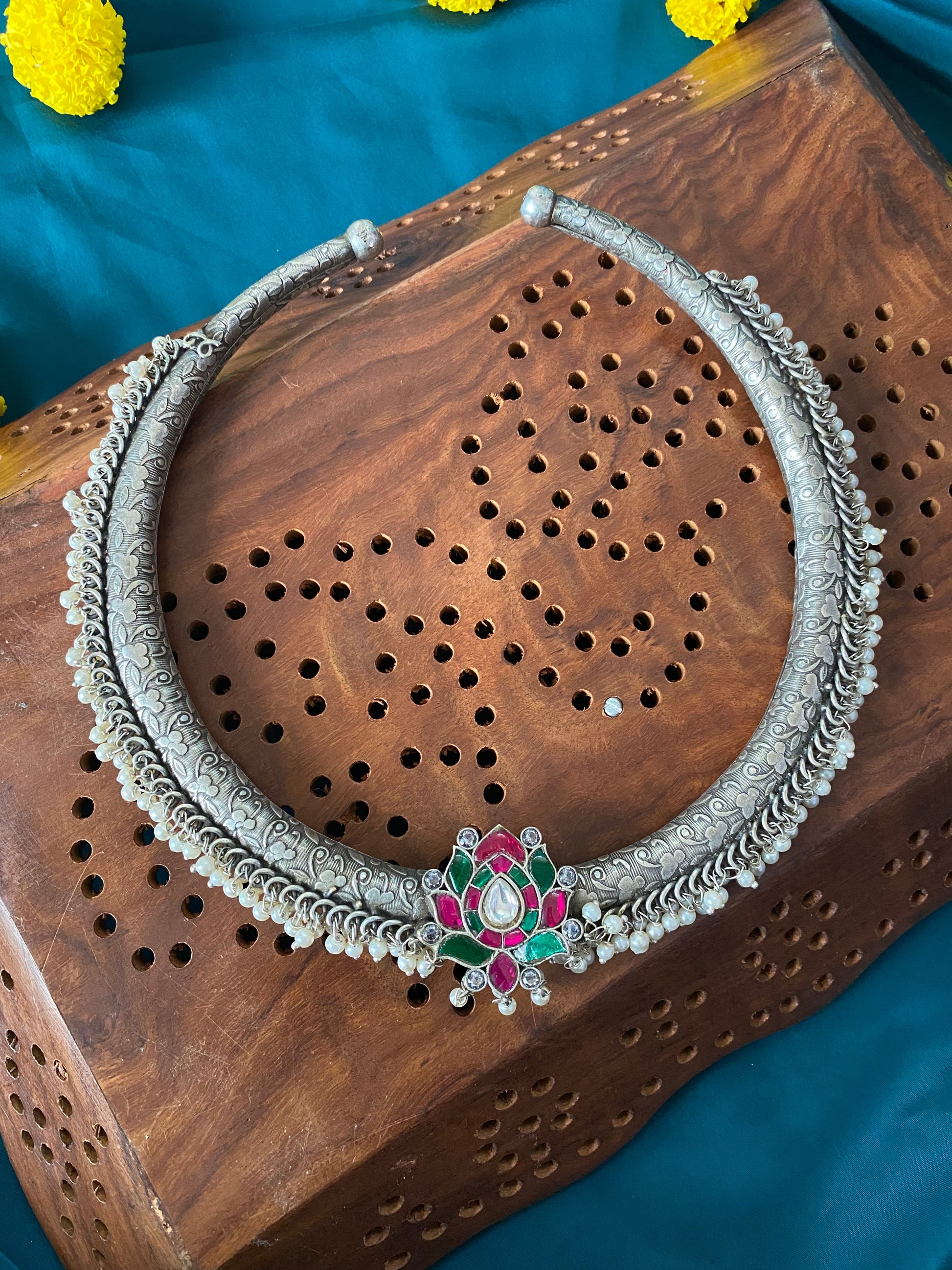 PEARL HASLI Gehnacollections