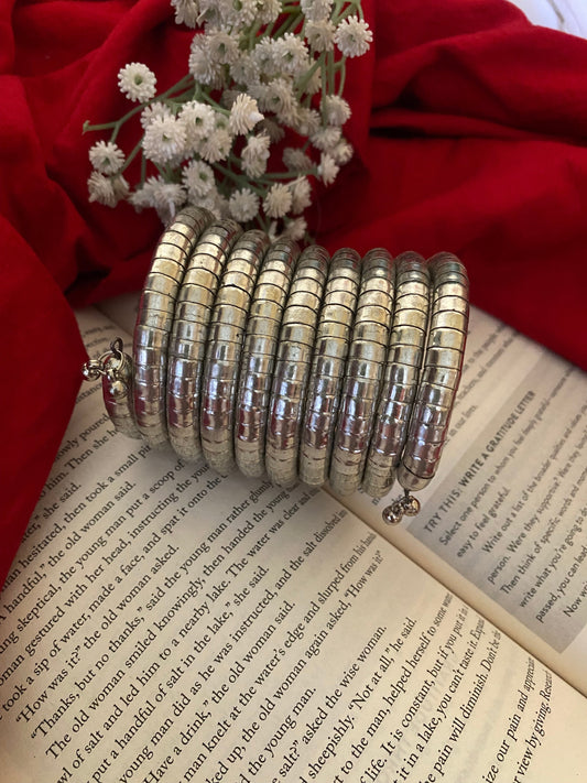 MYRA KADA IN SILVER Gehnacollections