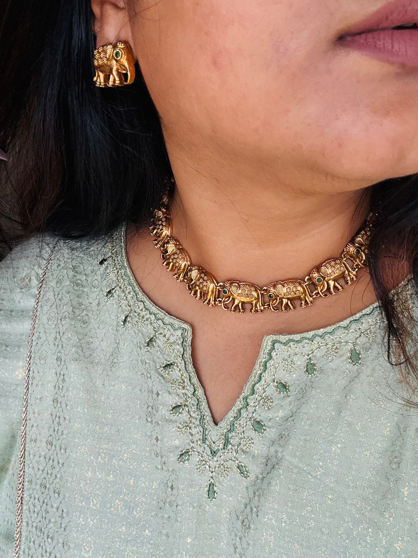 Elephant brass Choker Set Gehnacollections