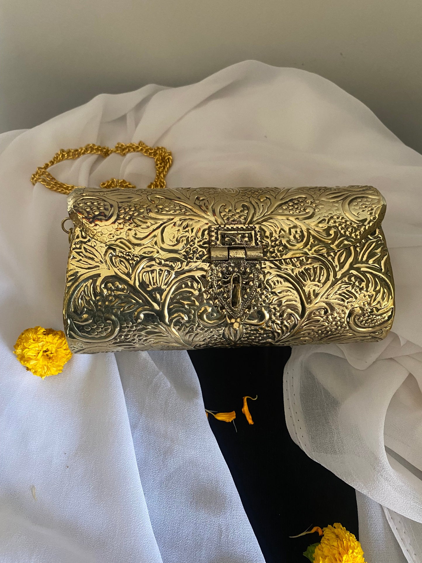 BATUA Gehnacollections