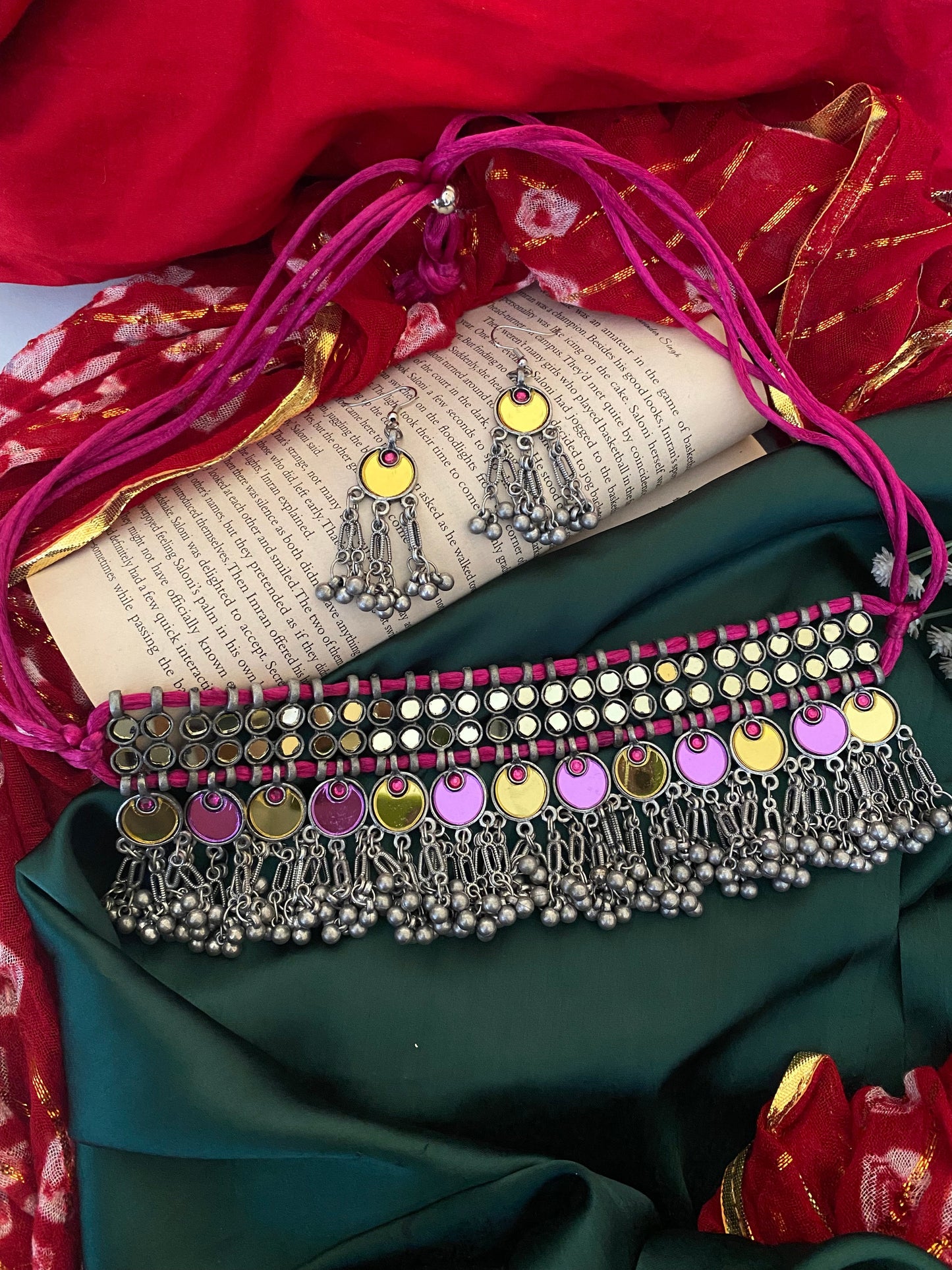 SAIMAA SEESH CHOKER SET Gehnacollections