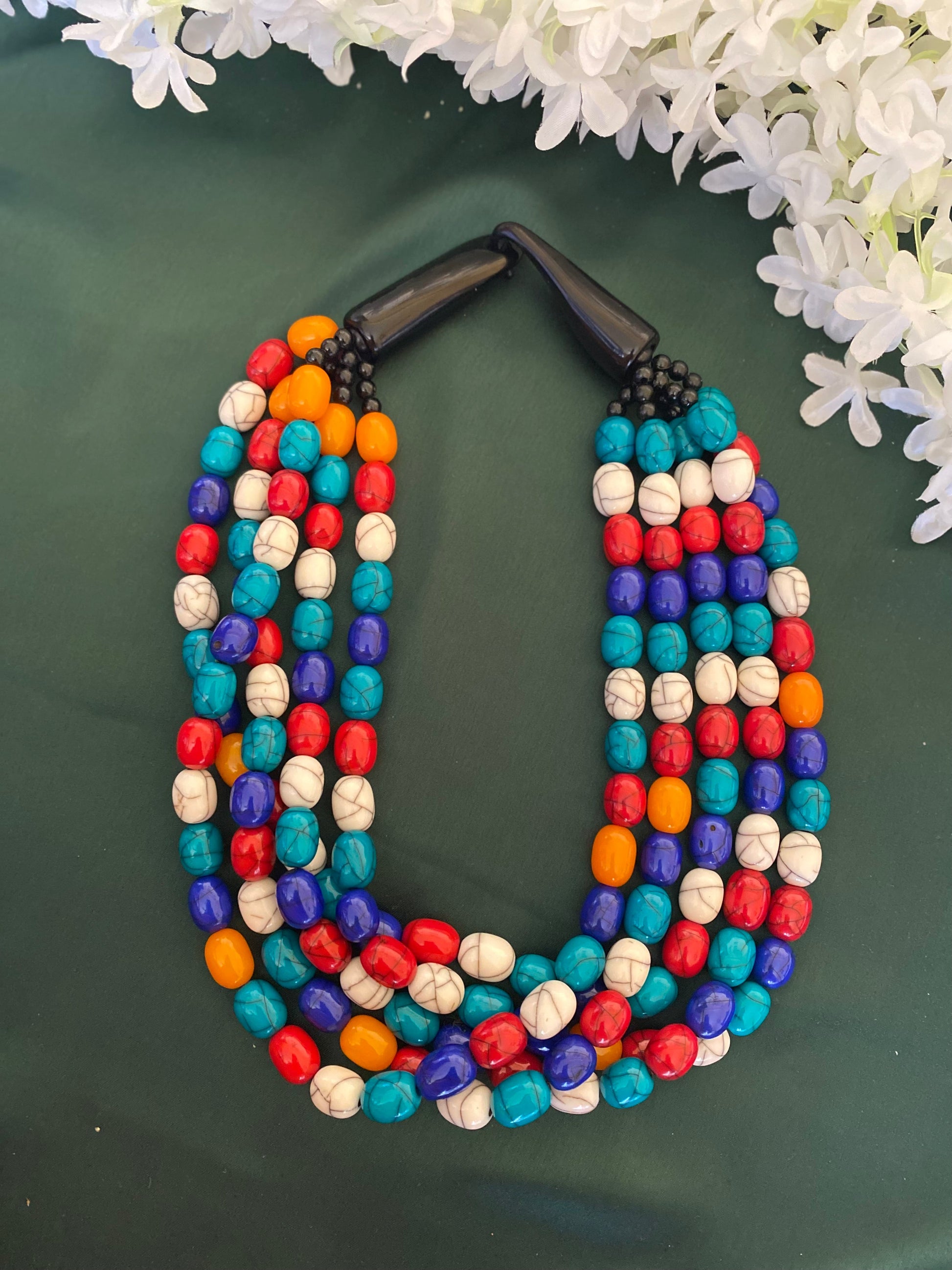 BEADS NECKLACE Gehnacollections