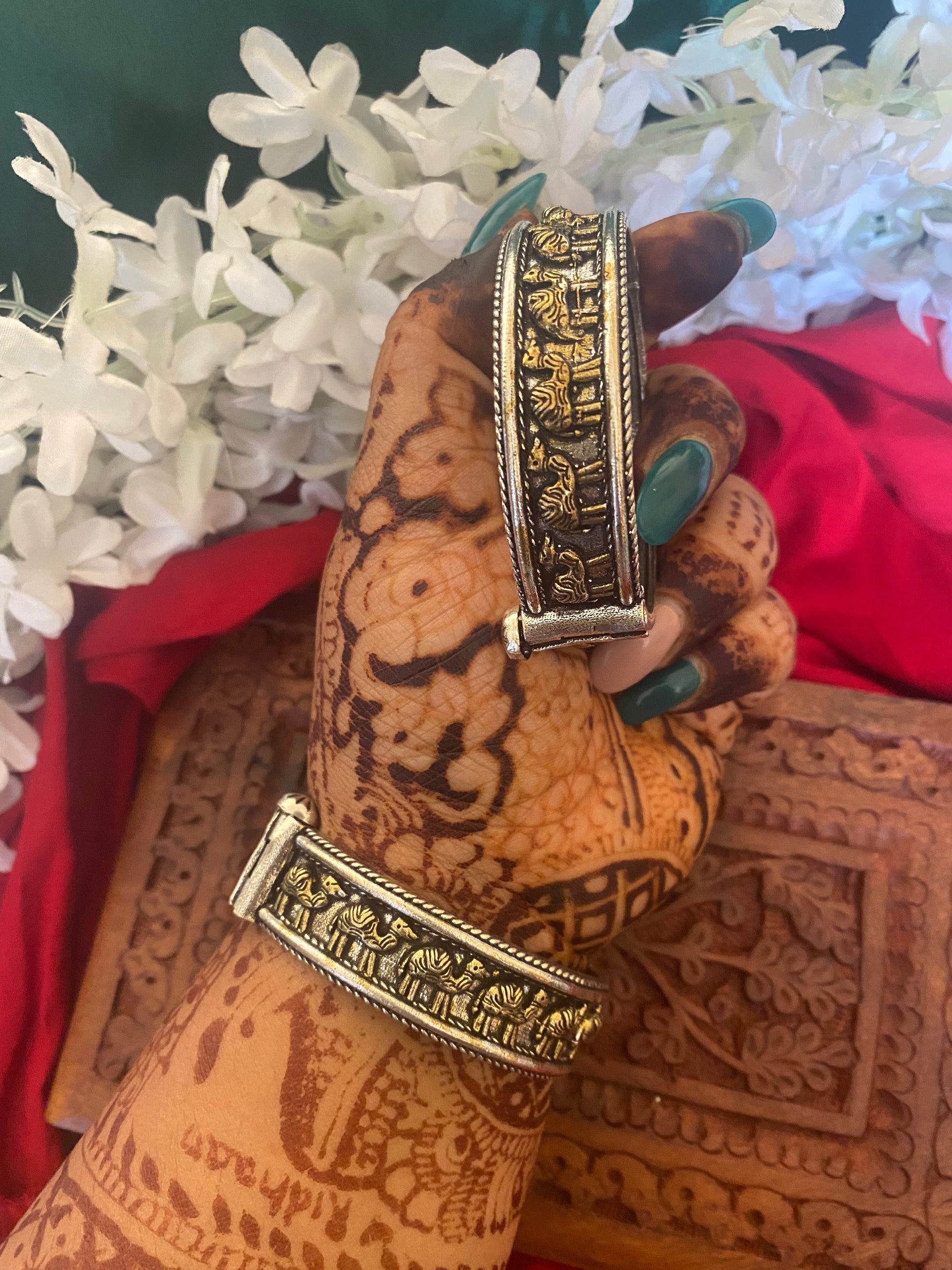 CAMEL DUAL TONE KADA Gehnacollections