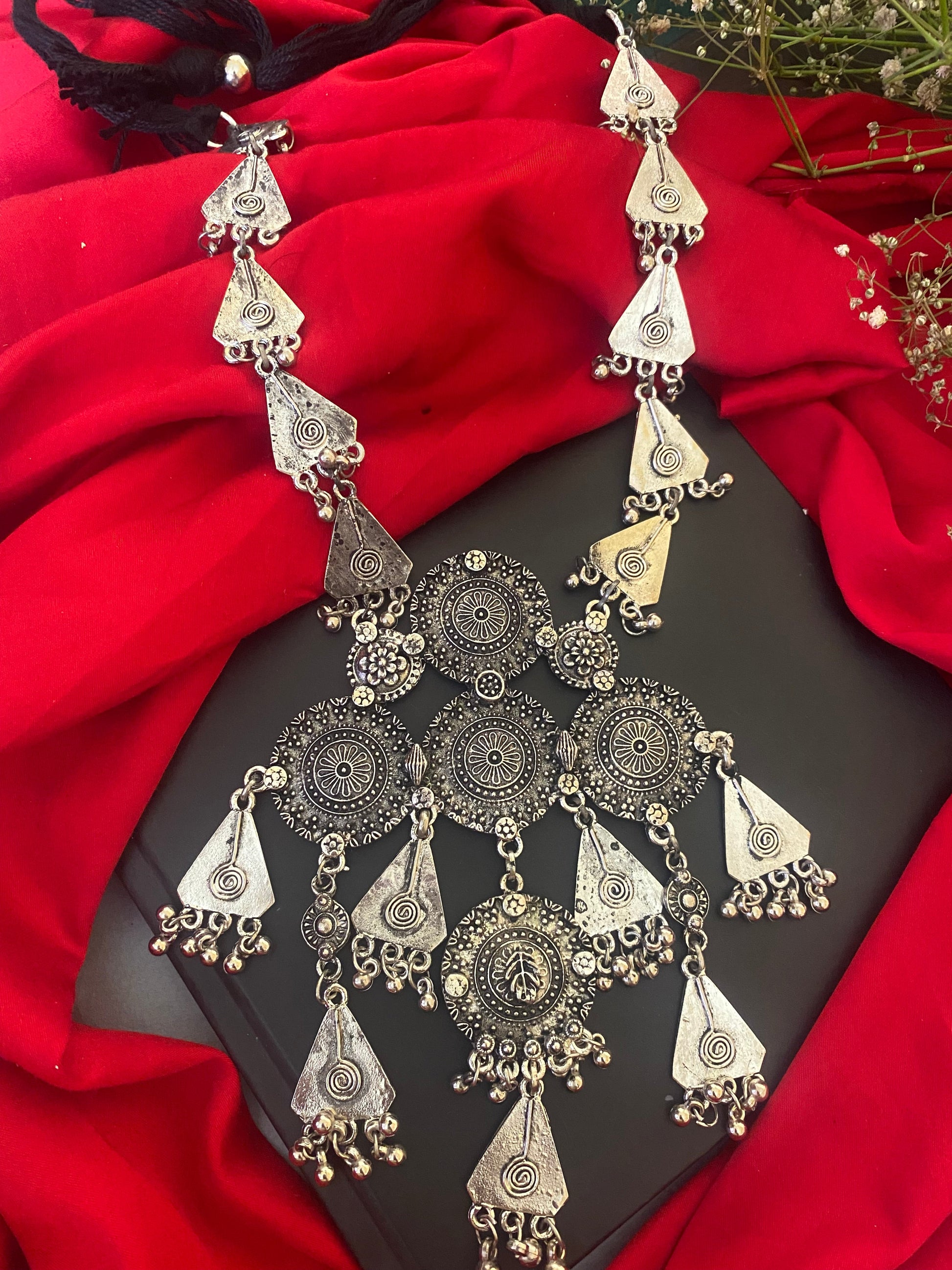 LONG NECKLACE Gehnacollections