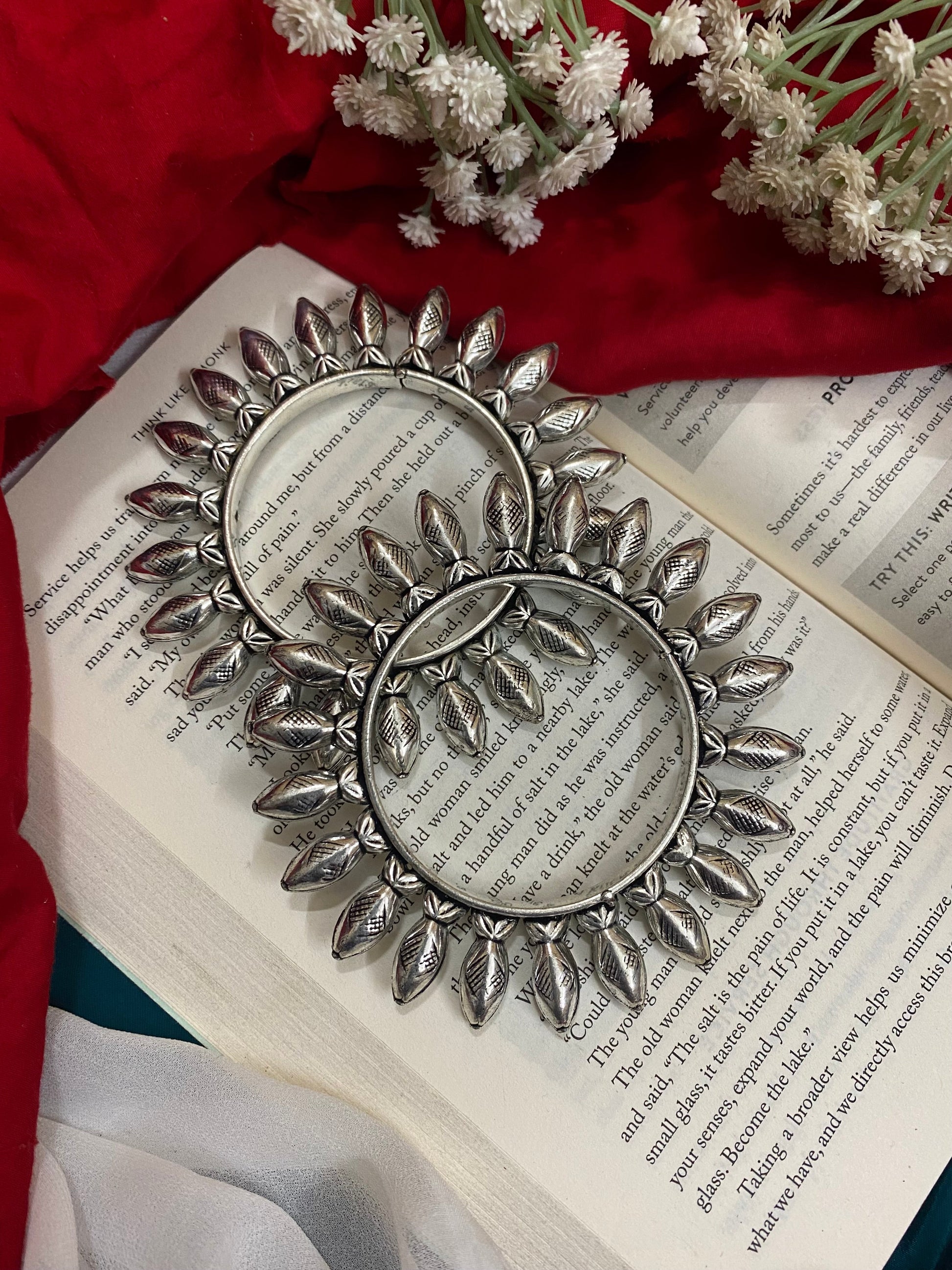 BANGLES Gehnacollections