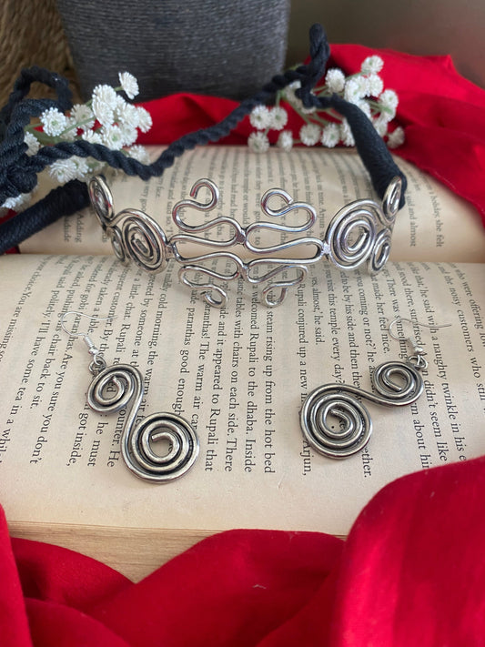 SPIRAL CHOKER SET Gehnacollections