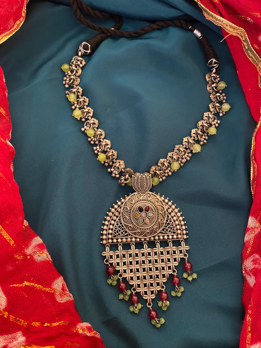 LOTUS NECKLACE Gehnacollections